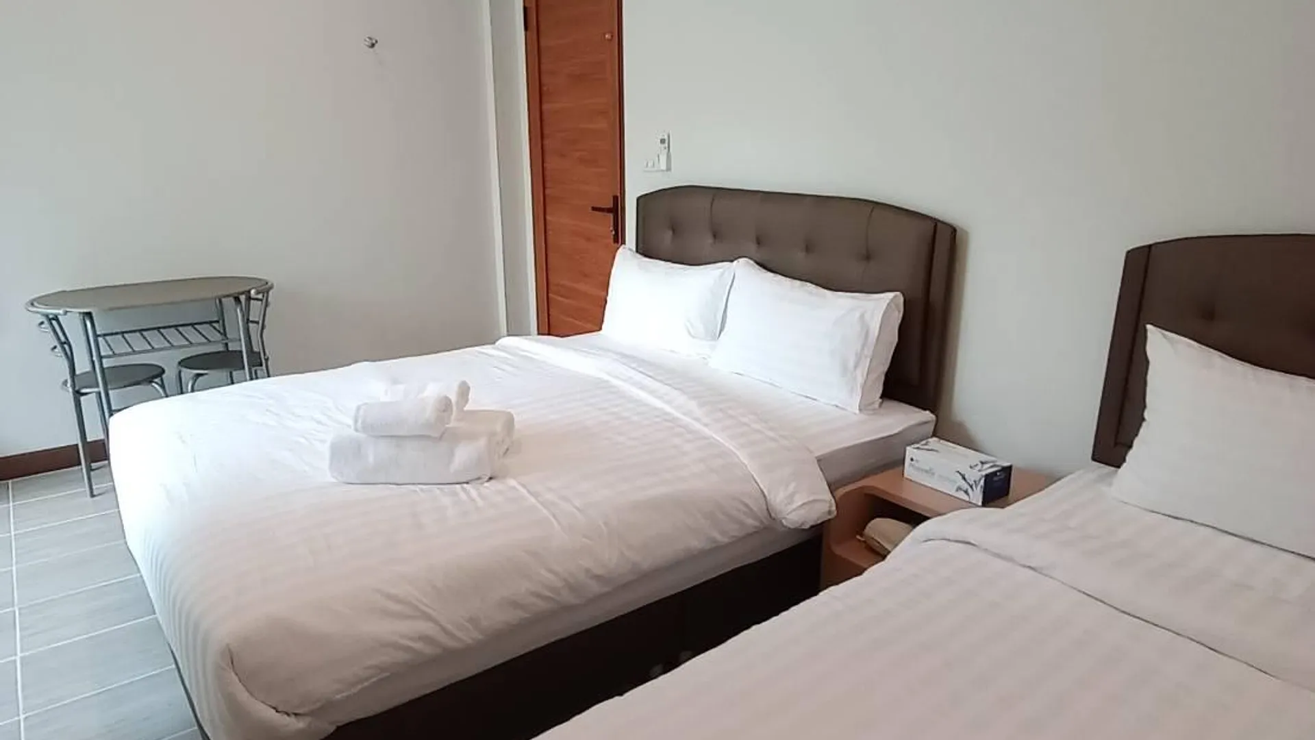 핫야이 핫 야이 대학교의 프라이빗 하우스 (62m², 침실 2개, 프라이빗 욕실 2개) 2성급 게스트하우스 스위트룸