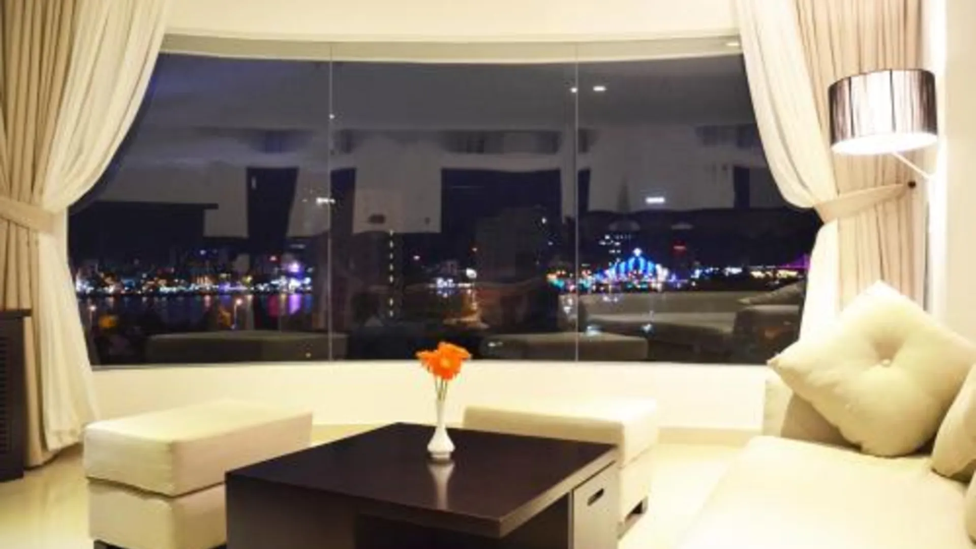 다낭 D&C 호텔 다낭 2성급 호텔 수영장