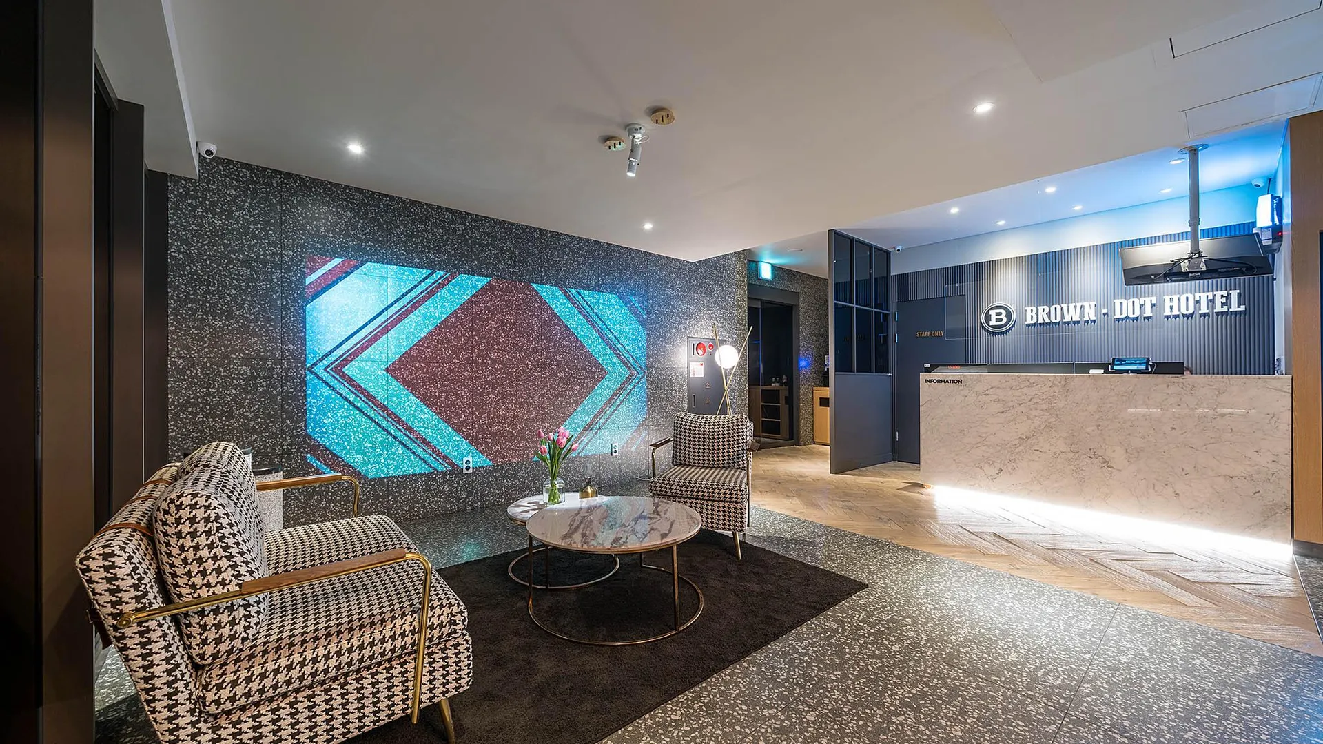 시흥 월곶 브라운도트 월곶역점 호텔 외관