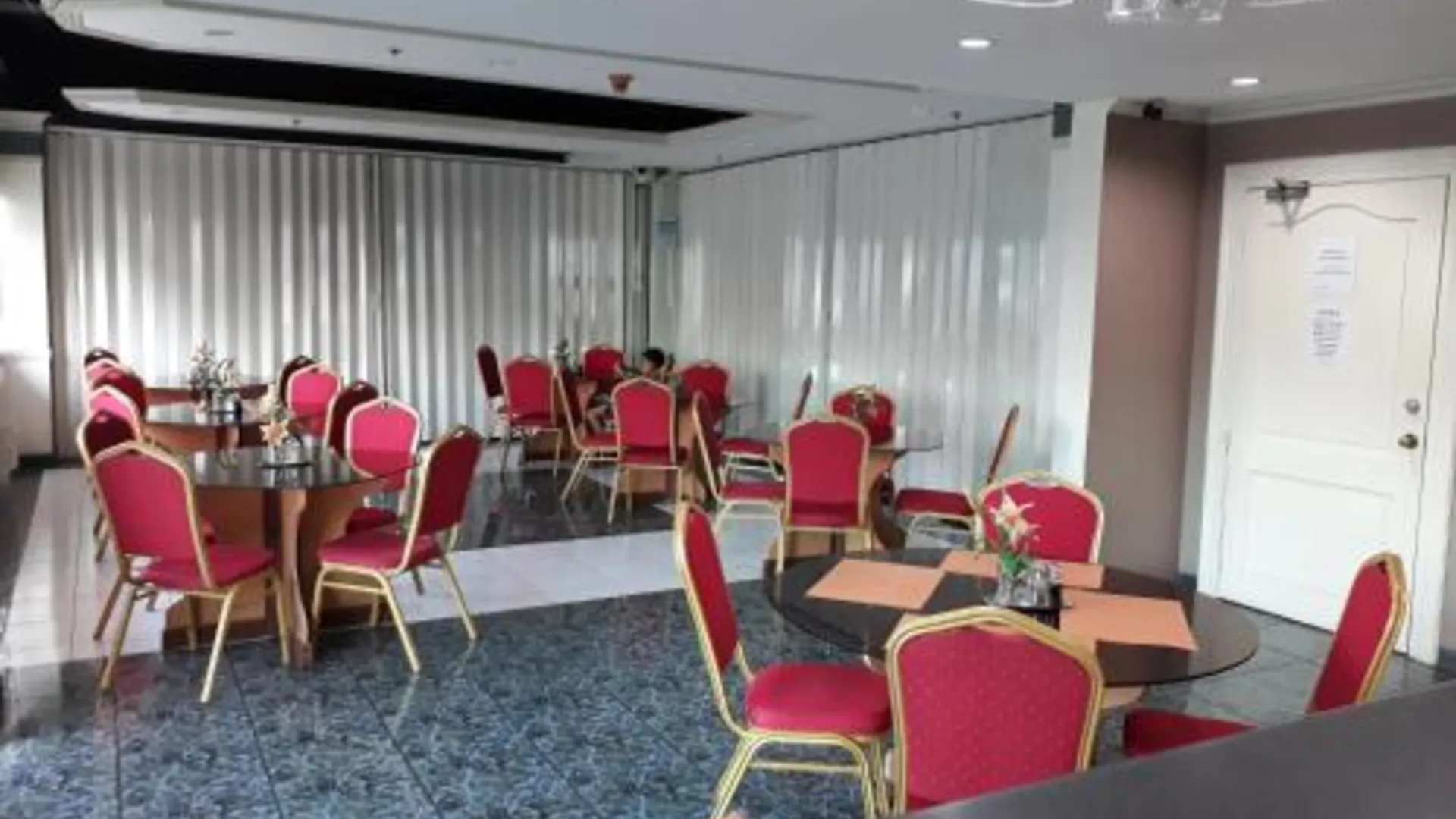 세부 메트로 파크 호텔 2성급 호텔 수영장