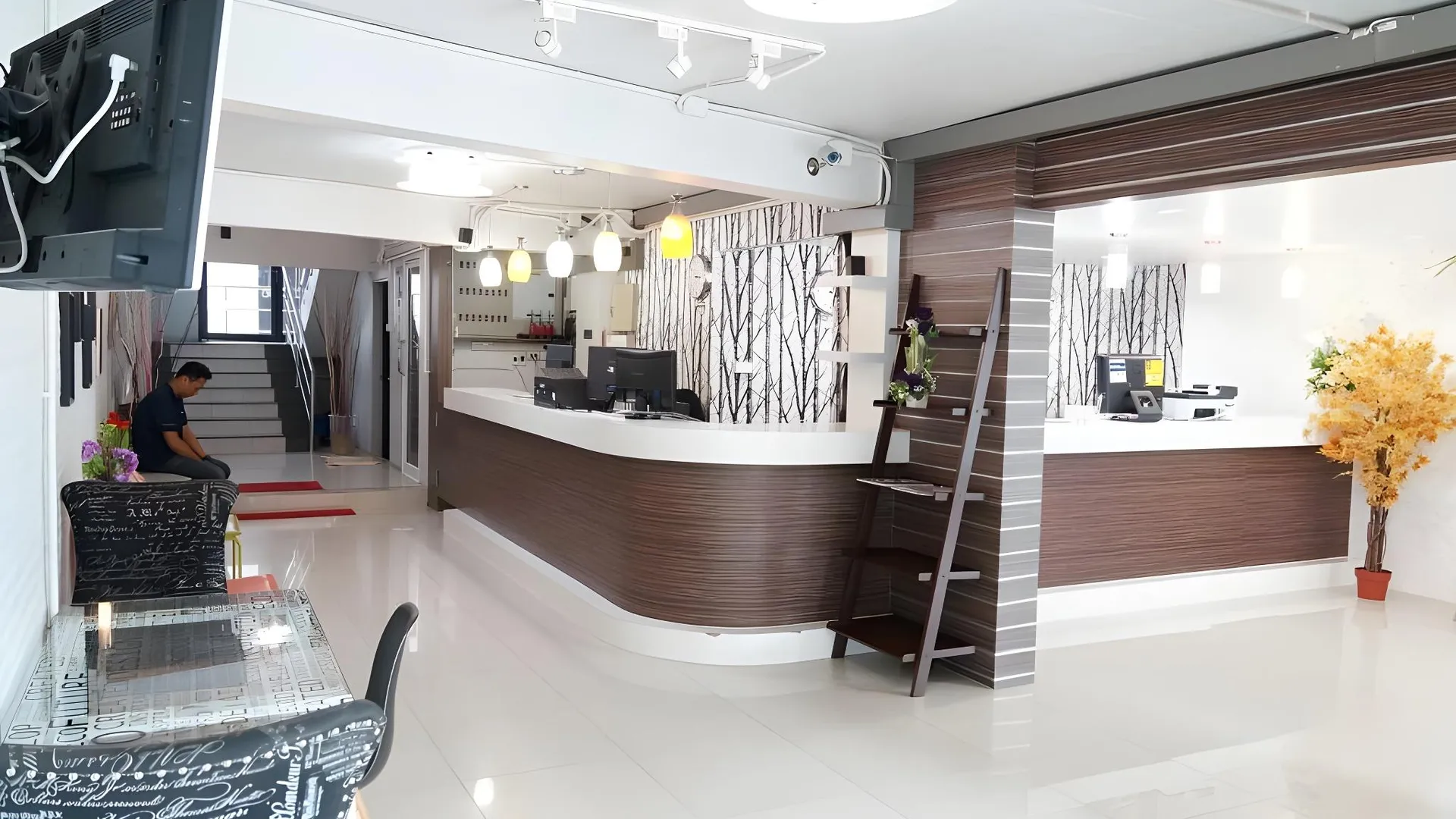 방콕 마논논트 호텔 앤 아파트먼트 2성급 호텔 로비