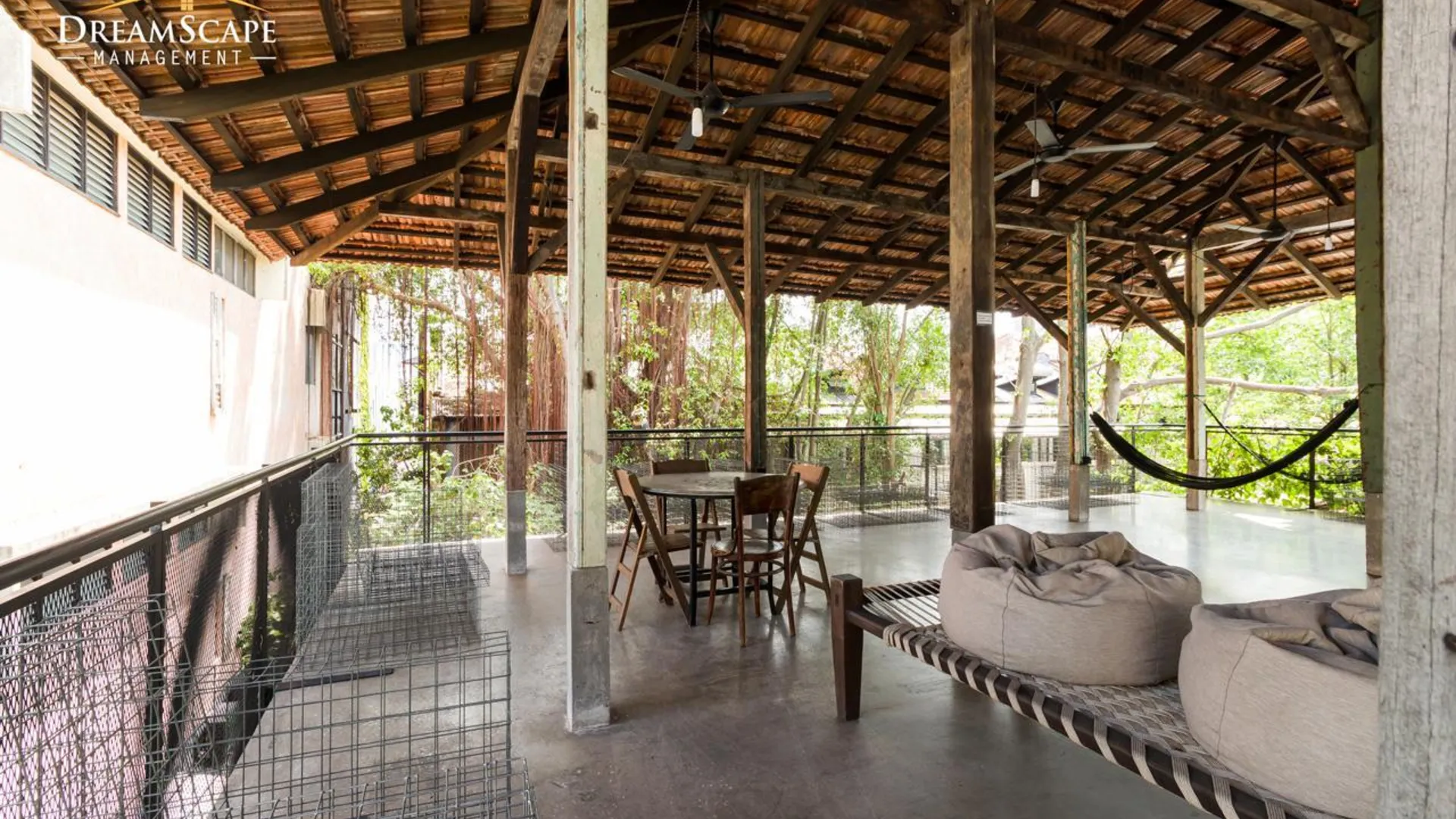 이포 벨라캉 콩행 바이 드림스케이프 4성급 게스트하우스 레스토랑