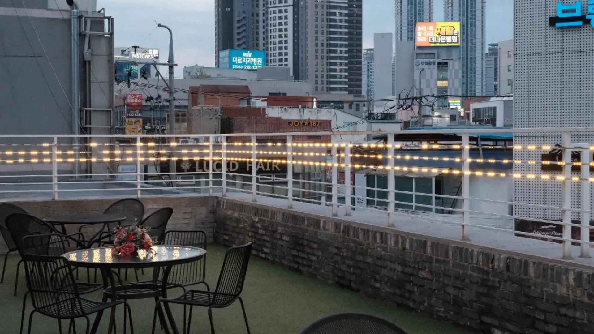 대구 호텔 인썸니아 2성급 호텔 로비