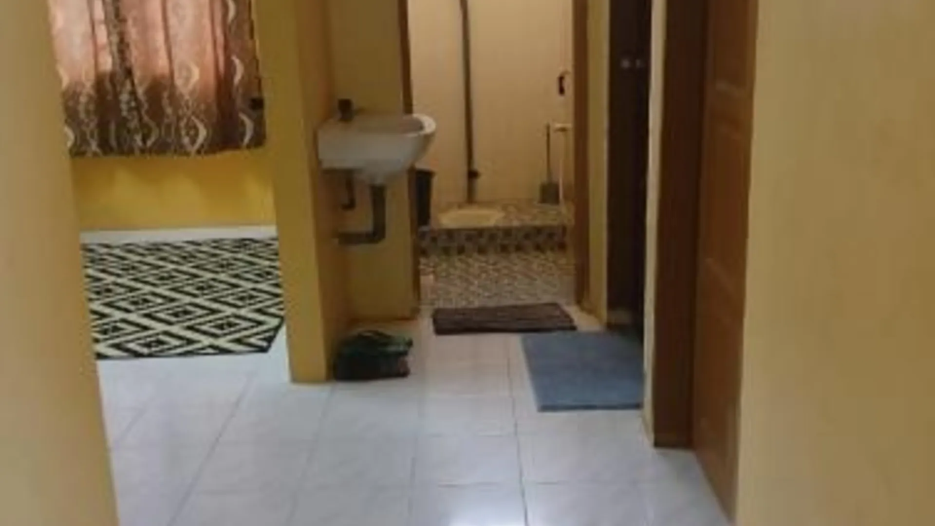 타나 메라 마창의 프라이빗 하우스 (1100m², 침실 3개, 프라이빗 욕실 2개) 3성급 게스트하우스 수영장