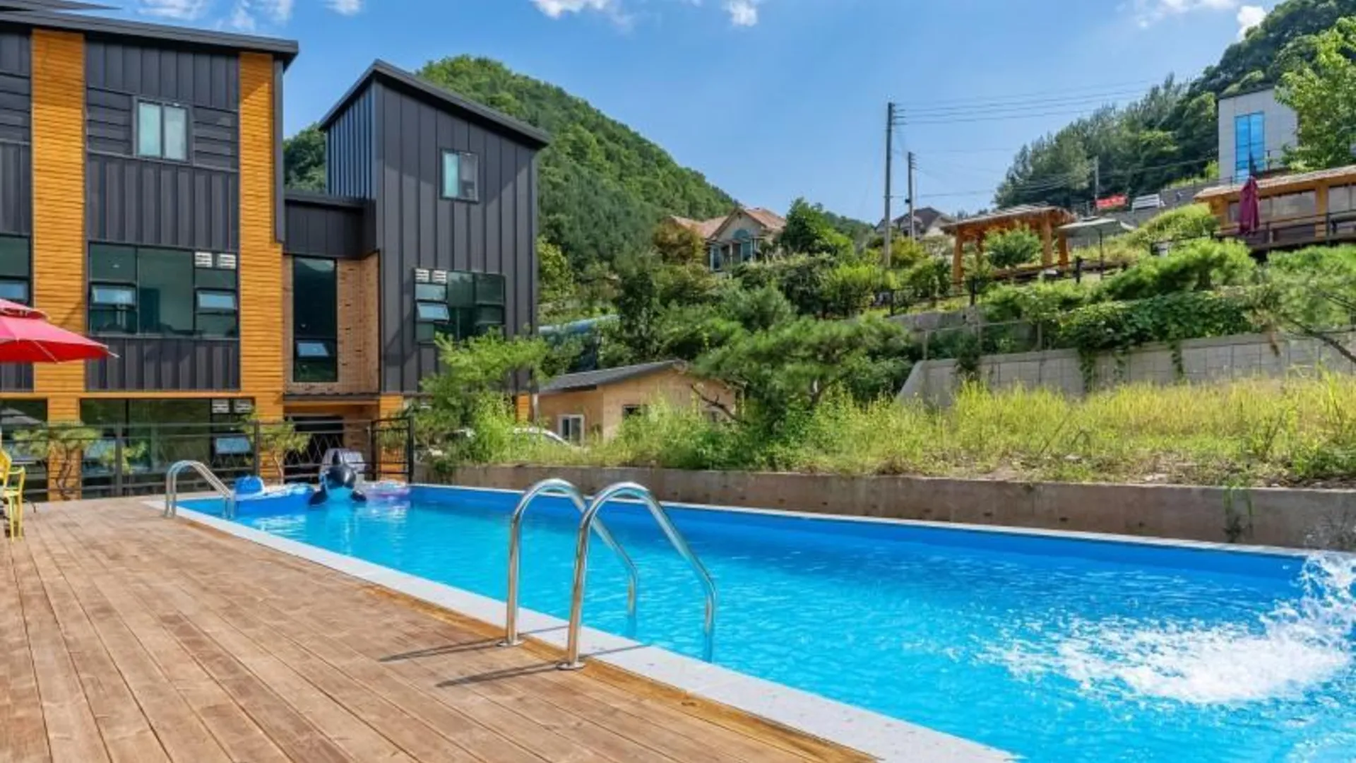 가평 가평 테라피스파펜션 3성급 게스트하우스 수영장