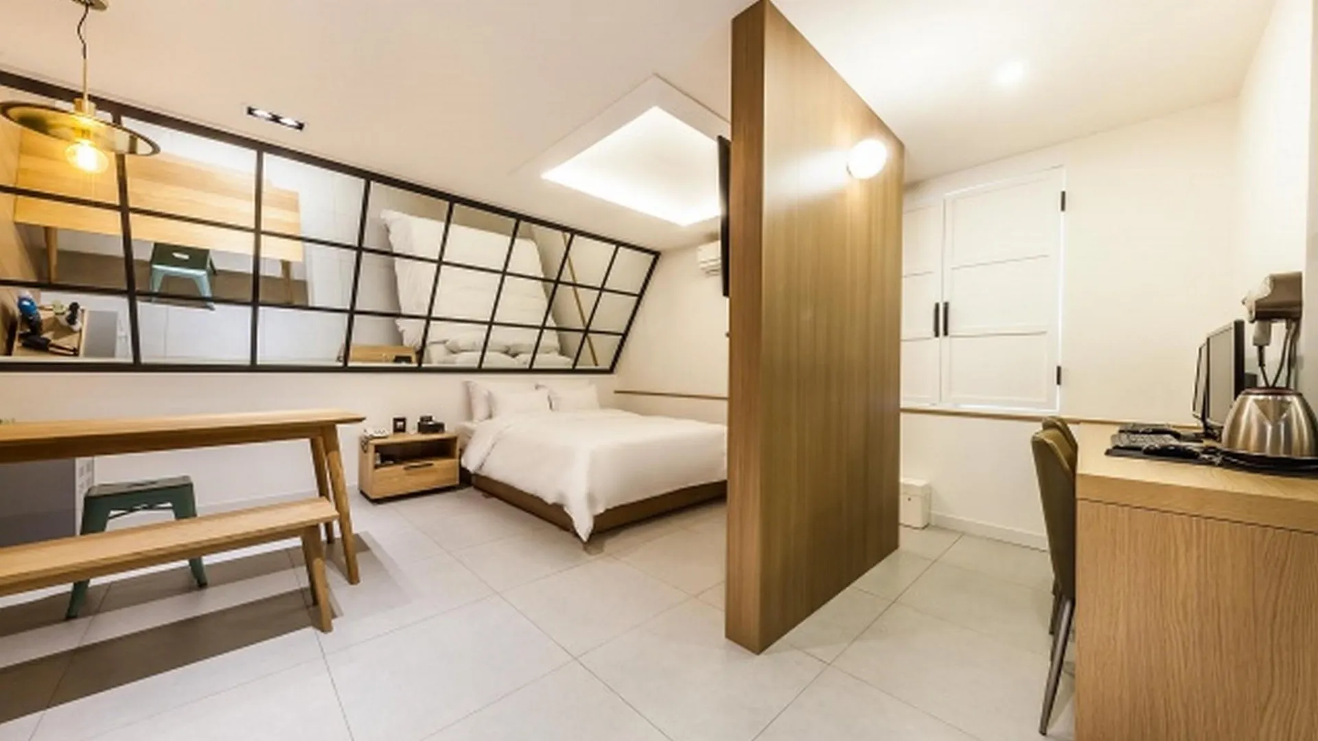 서울 신천 퍼니 호텔 객실