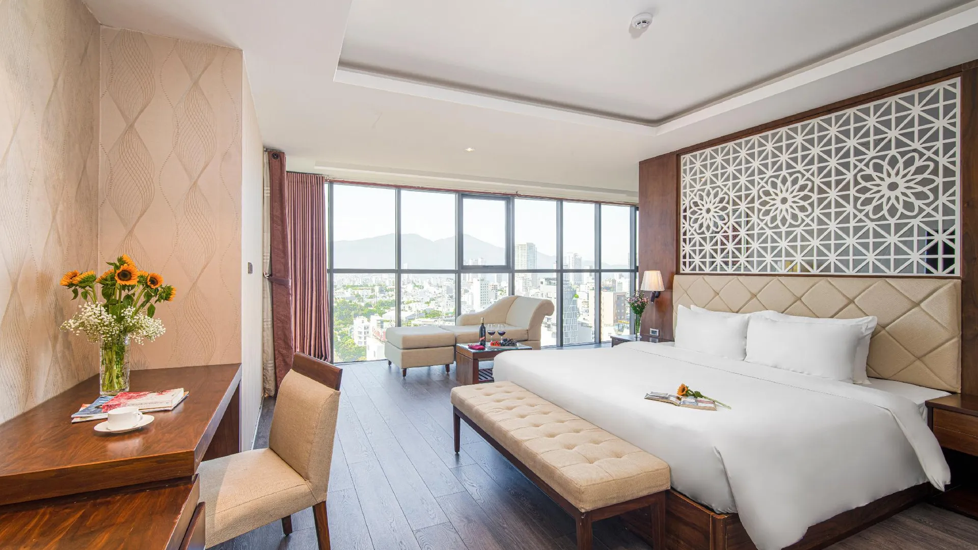 다낭 럭스테리 호텔 4성급 호텔 스위트룸