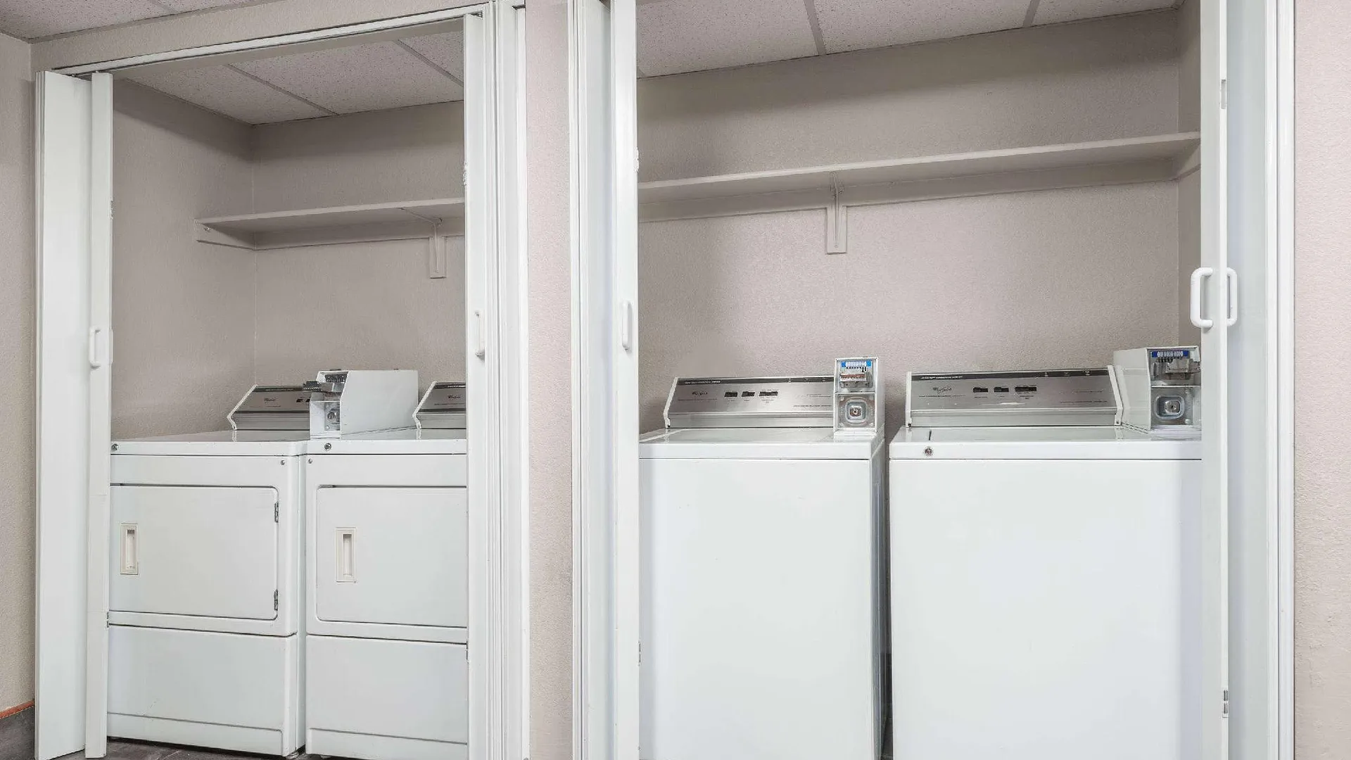 헨더슨 (CO) 슈퍼 8 바이 윈덤 헨더슨 노스 이스트 덴버 2성급 호텔 객실