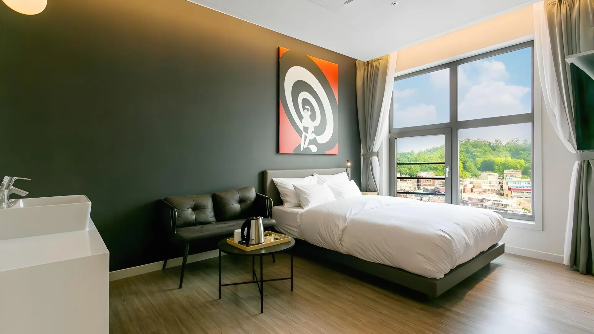 서울 H 에비뉴 호텔 이대 신촌점 3성급 호텔 스위트룸