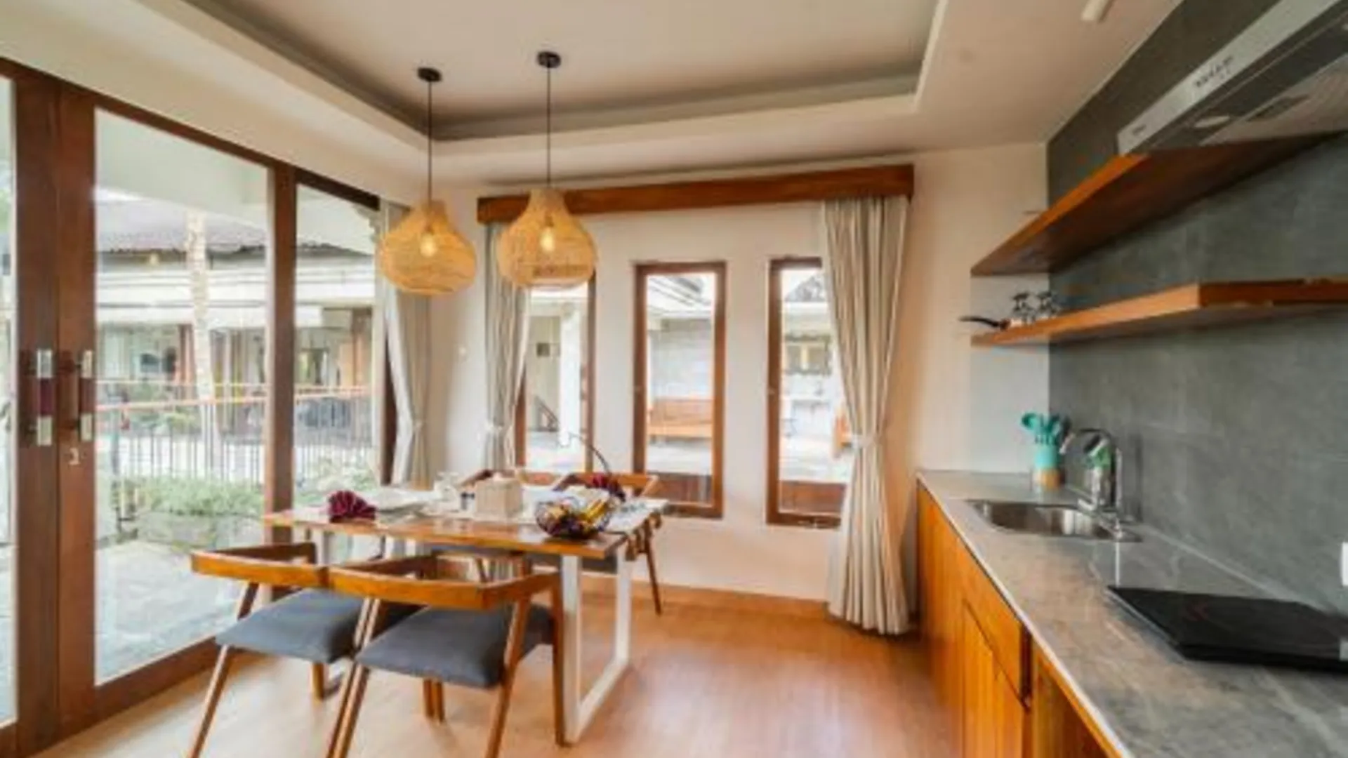 발리 옴 함 리트리트 앤 리조트 4성급 호텔 로비