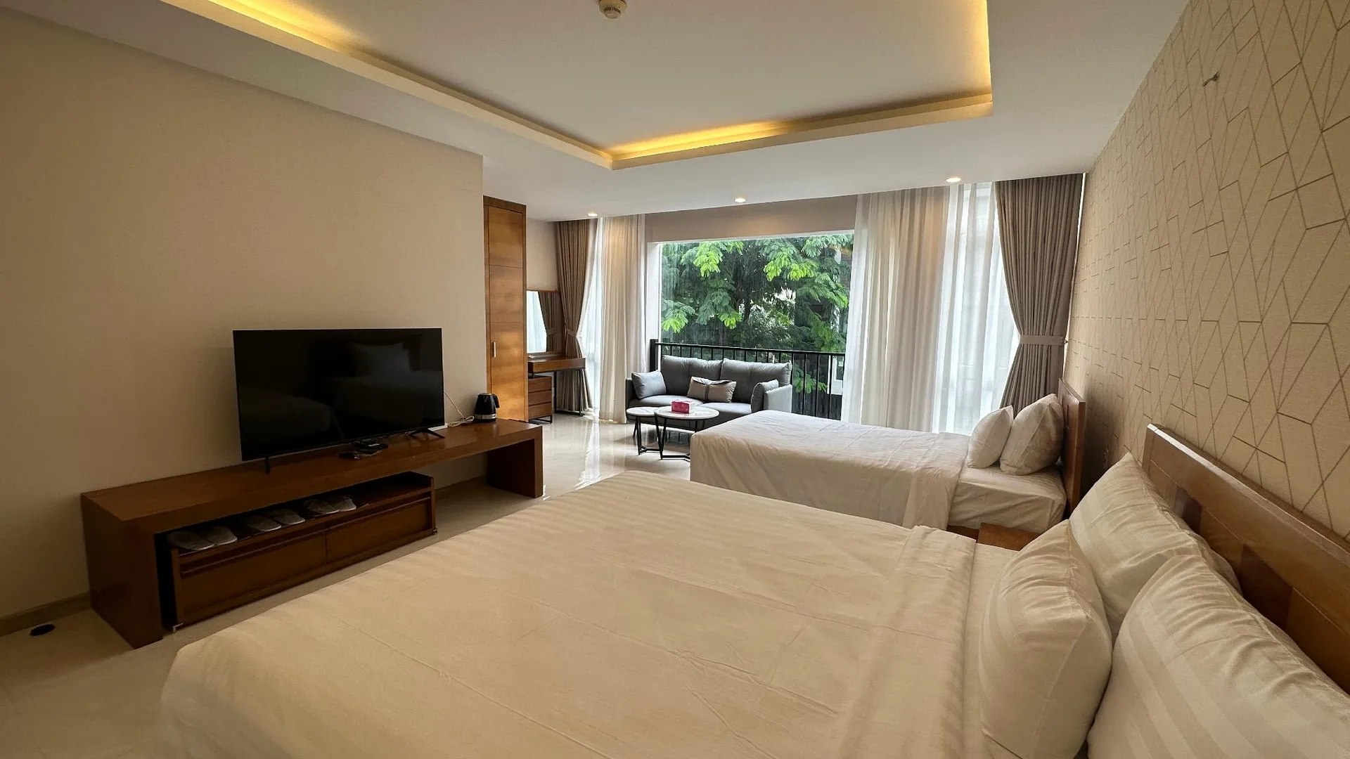 호치민 더 스타 호텔 2 - 푸미흥 호치민 - 코리안 뷔페 조식 2성급 호텔 스위트룸