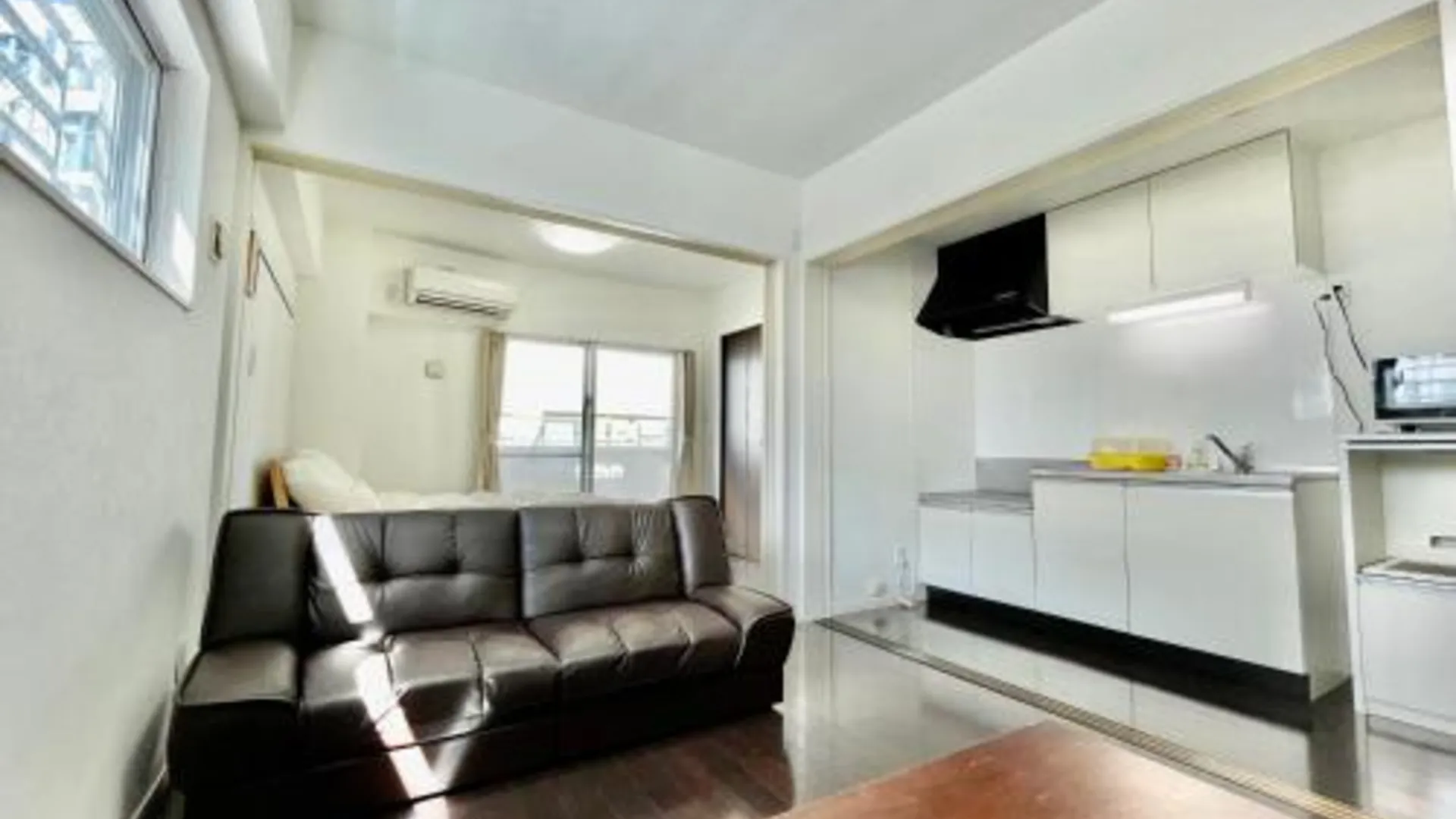 오키나와 본섬 빌라 이즈미자키 2성급 호텔 로비