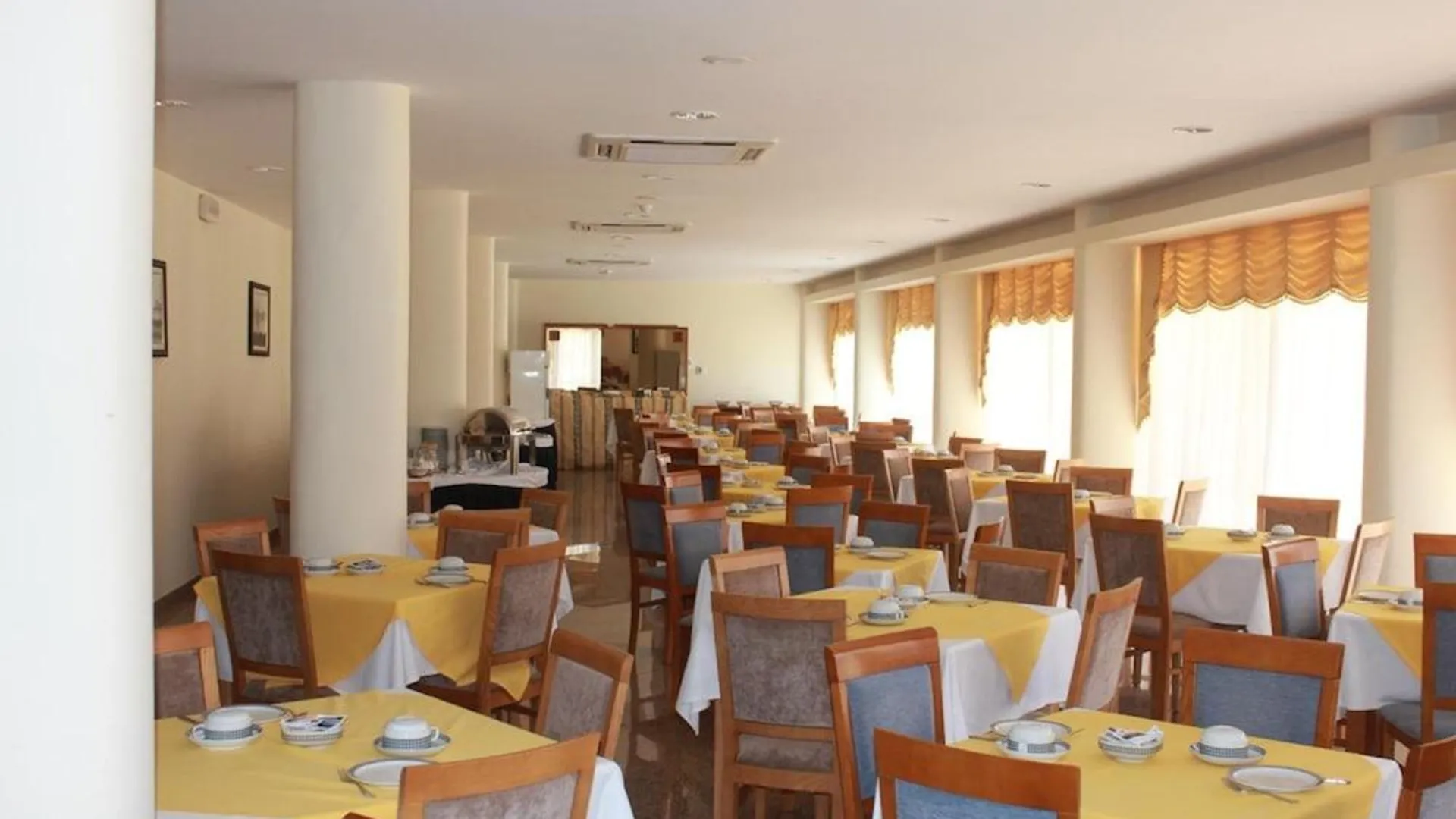 마달레나 Hotel Caravelas 4성급 호텔 수영장