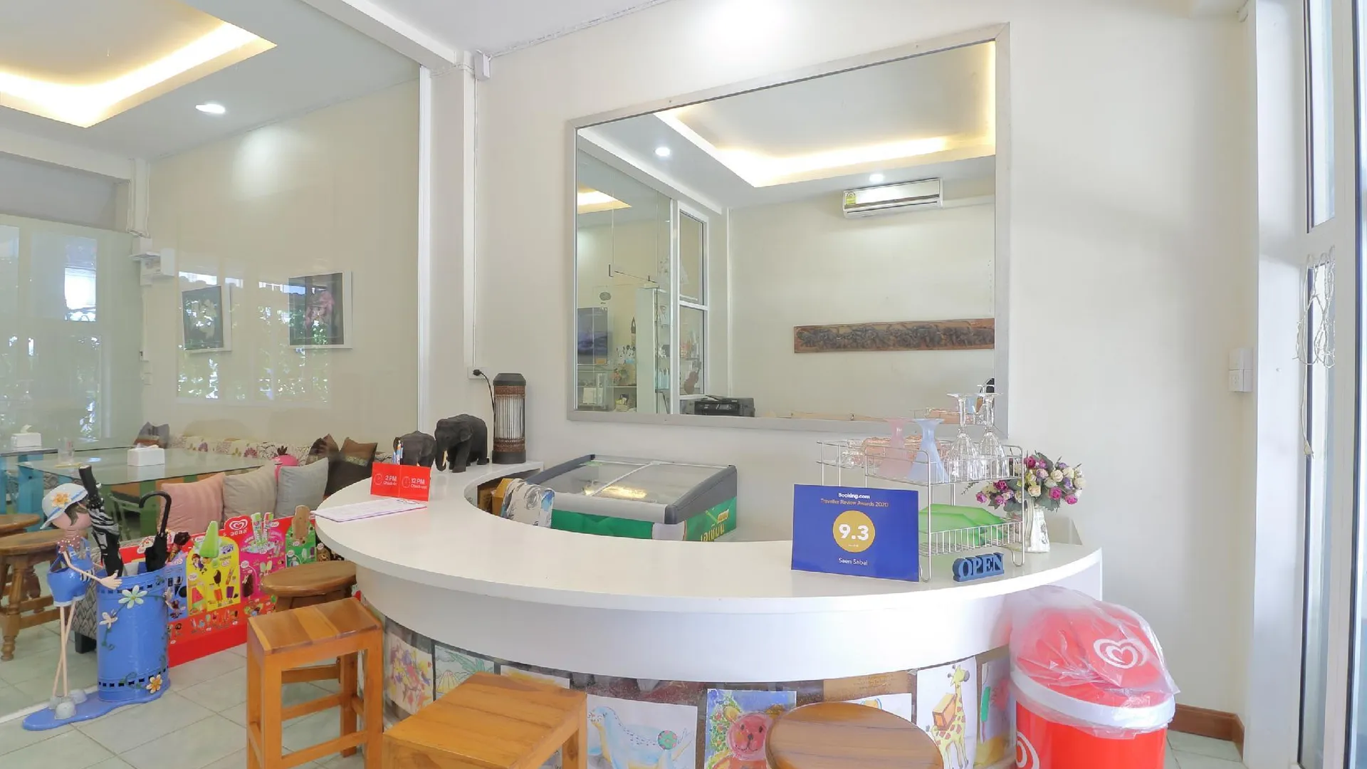 방콕 오요 872 샌 사바이 호스텔 2성급 호텔 외관