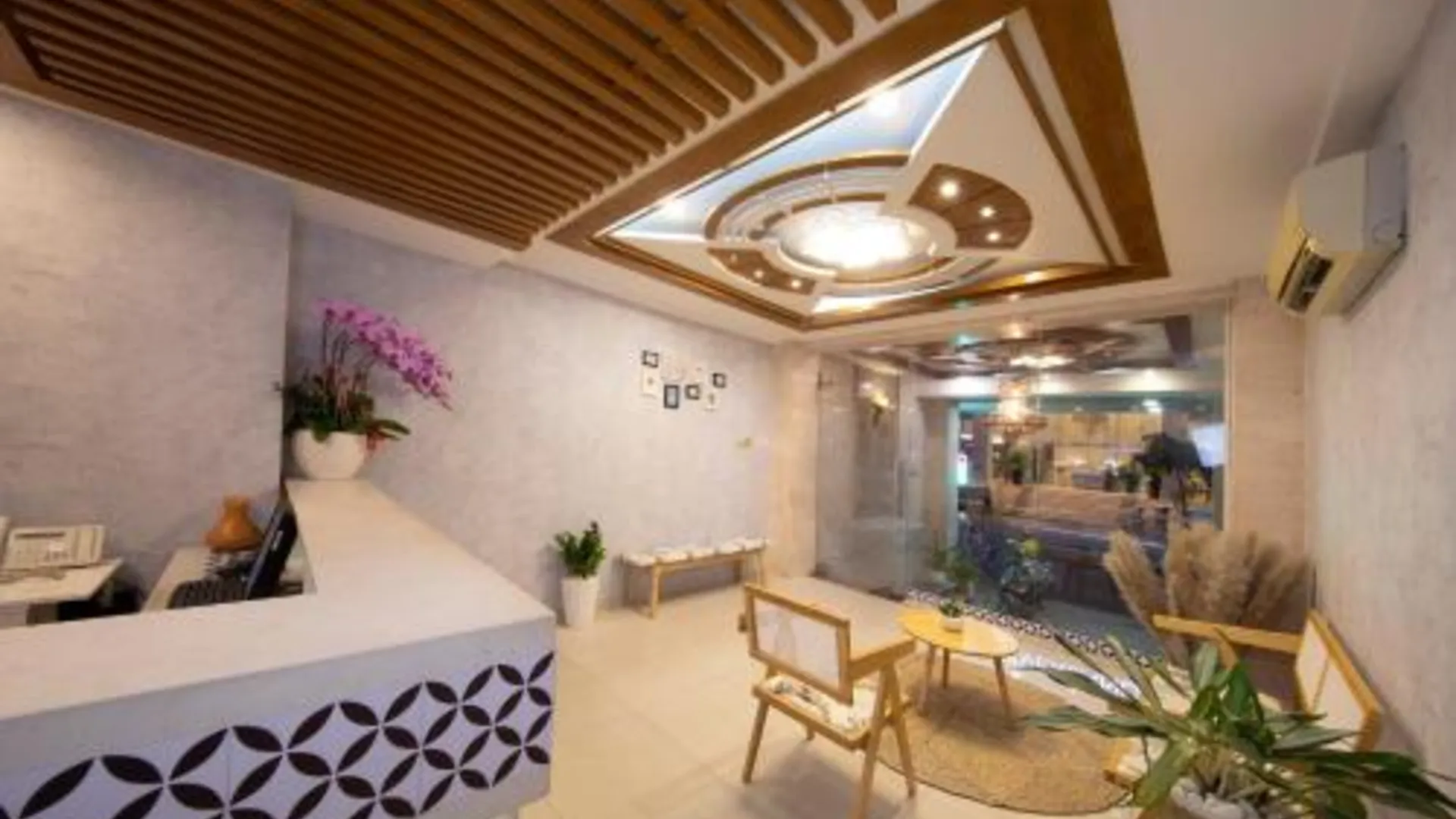 호치민 빌리온 부티크 호텔 벤탄 3성급 호텔 전망