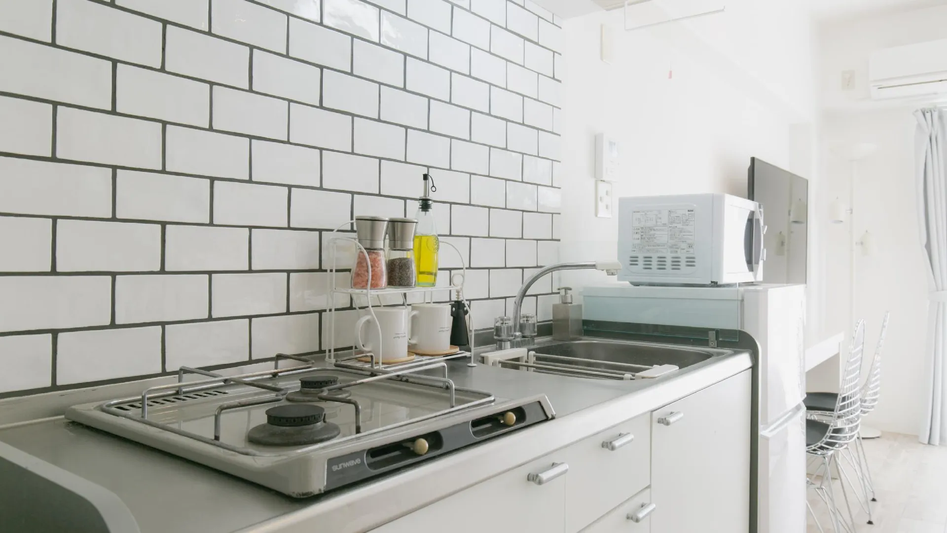 오키나와 본섬 l★5B 国際通り・空港10分！観光・ビジネス・ワーケーションに最適な無人ゲストハウス 3성급 싱글룸 외관