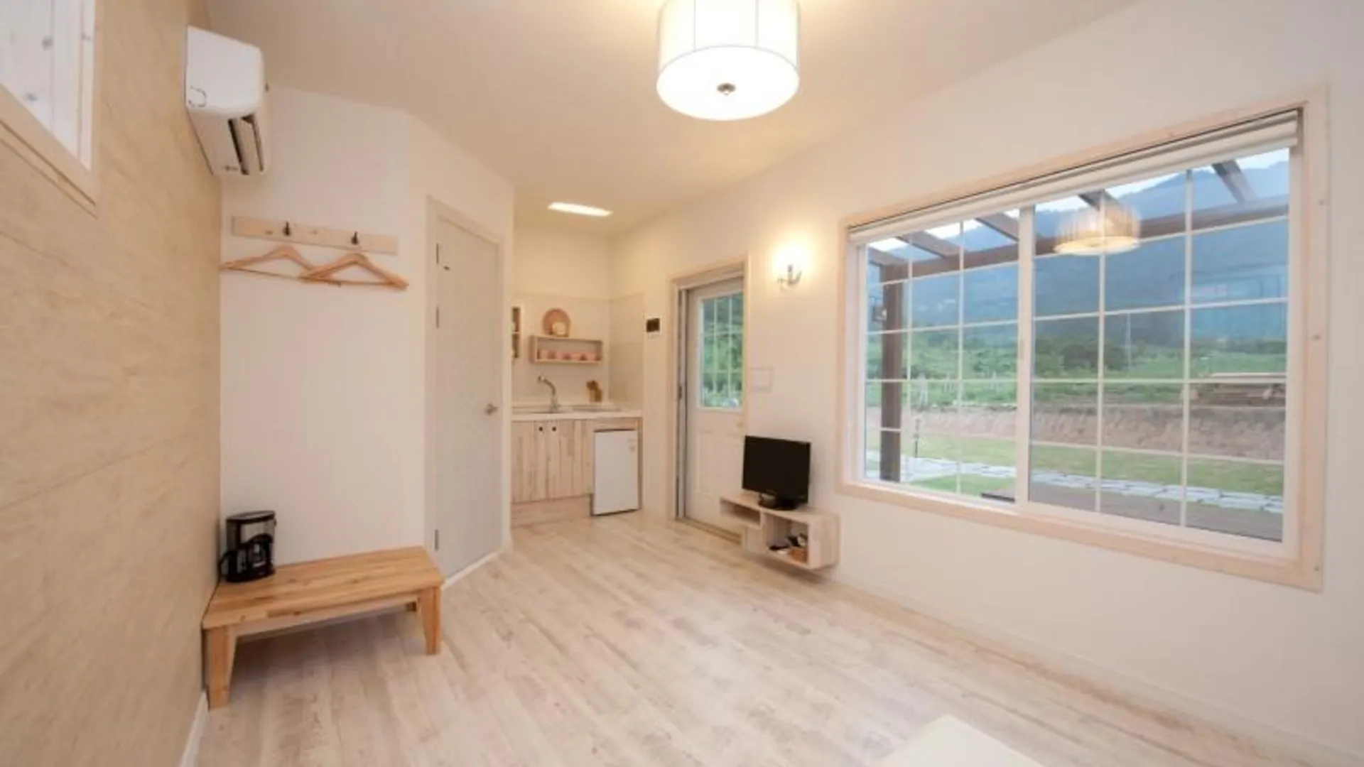 신안군(전남) 신안 나무늘보펜션 2성급 게스트하우스 수영장