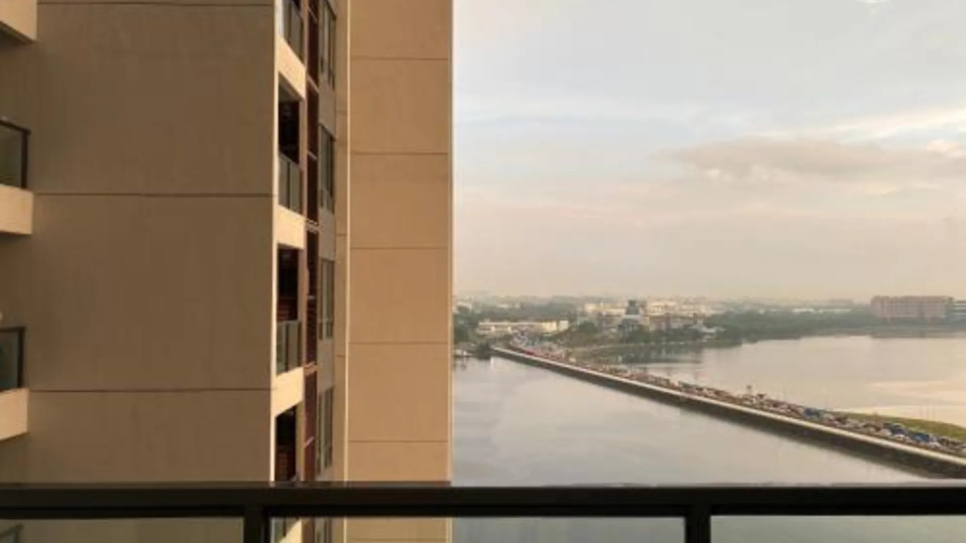 조호바루 / 조호르바루 R&F Princess Cove Seine Region by TREX #Johor Bahru #JB Sentral #Nearby CIQ & Singapore 5성급 게스트하우스 레스토랑