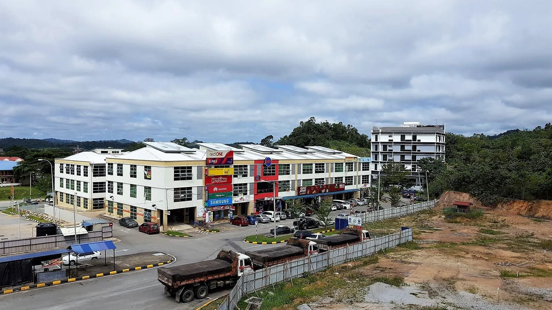 쿠알라 리피스 호텔 베스타리 프리마 2성급 호텔 수영장