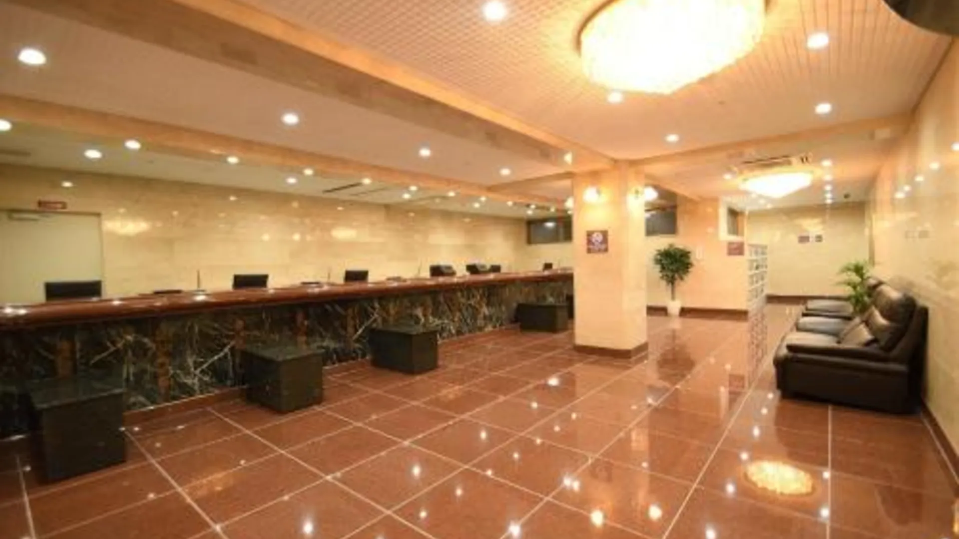 교토 Kyoto Universal Hotel Karasuma 3성급 호텔 전망