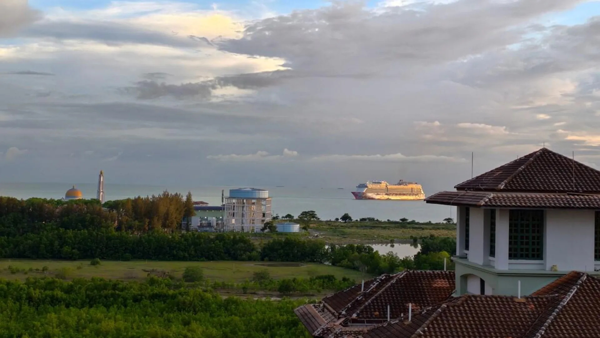 말라카 멜라카 라야의 아파트먼트 (m², 침실 1개, 프라이빗 욕실 1개) 4성급 싱글룸 레스토랑