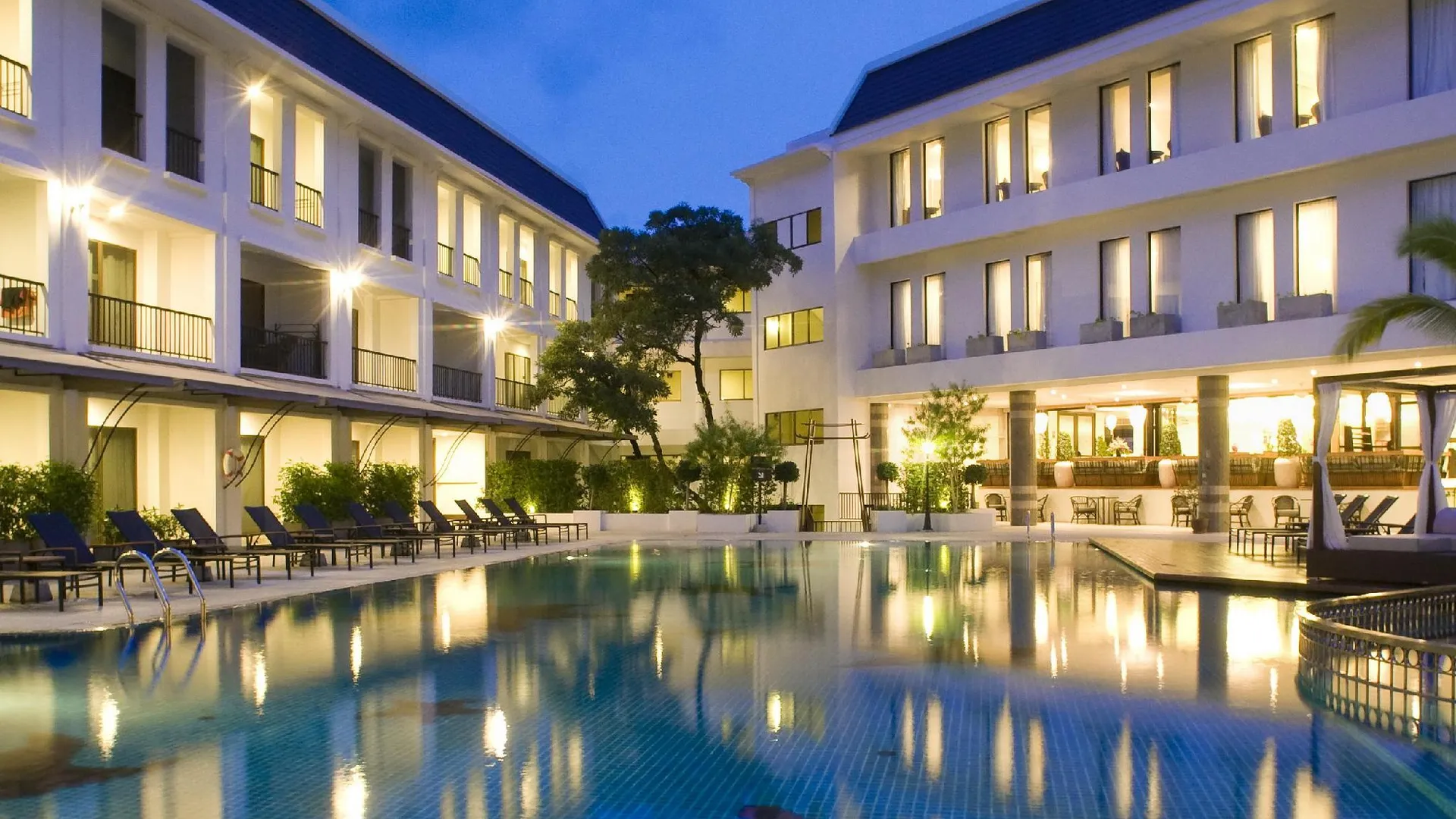 푸켓 사와디 파통 리조트 앤 스파 바이 톨라니 4성급 호텔 객실