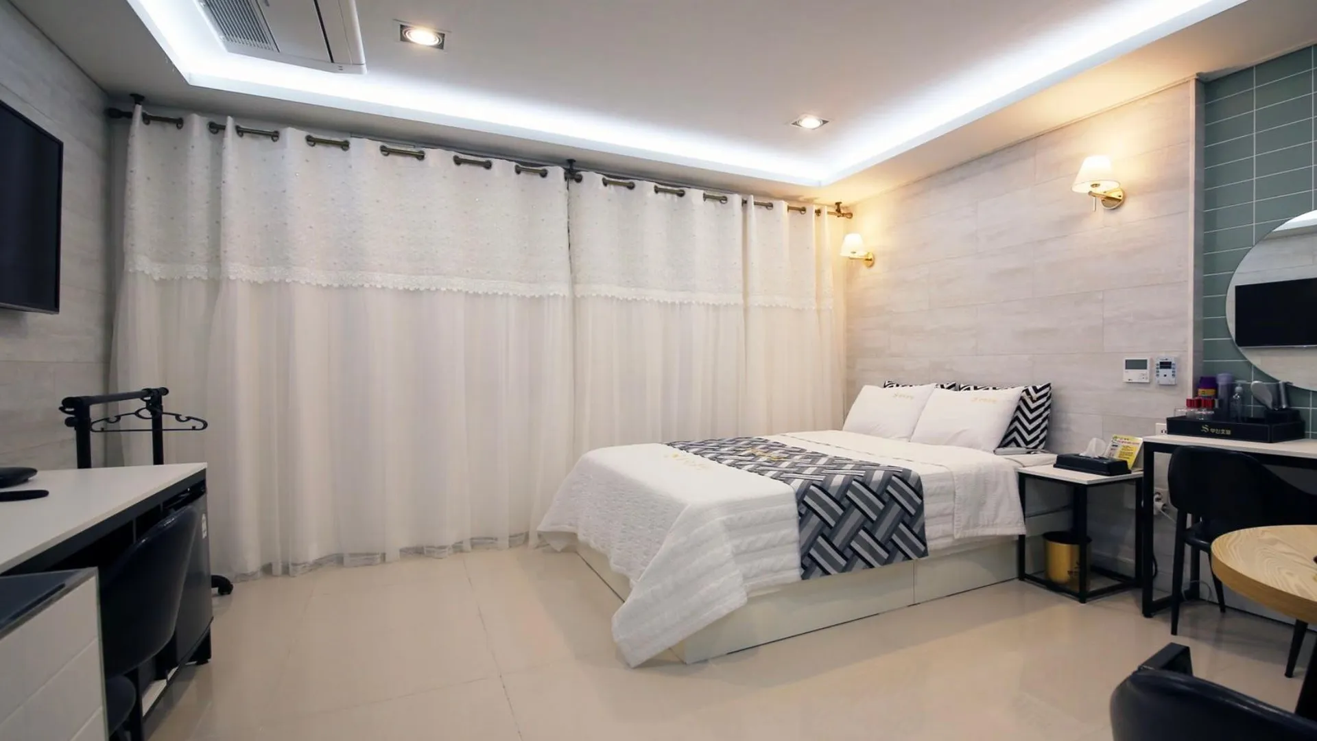 구례 구례 S무인호텔 호텔 객실