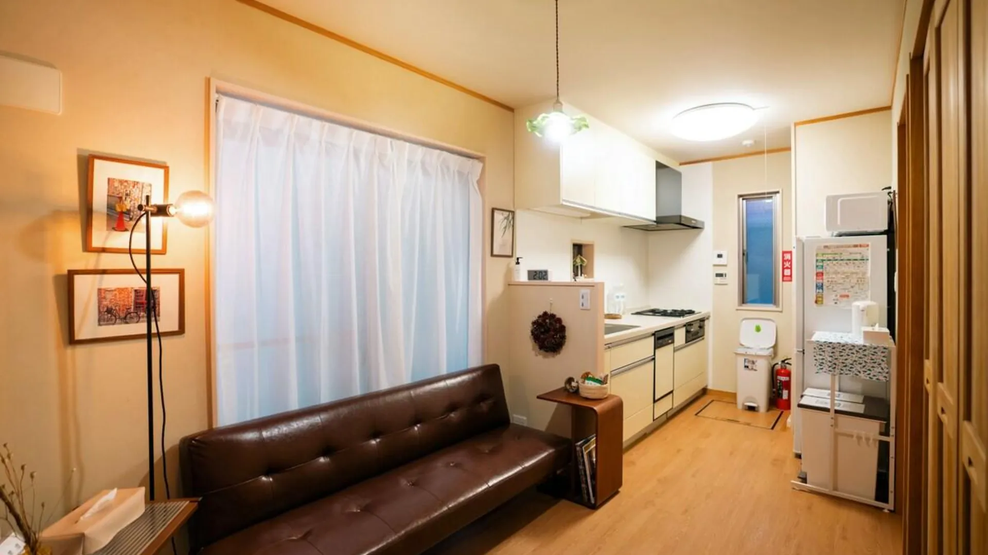 도쿄 / 동경 도시마의 프라이빗 하우스 (19m², 침실 2개, 프라이빗 욕실 1개) 3성급 게스트하우스 로비