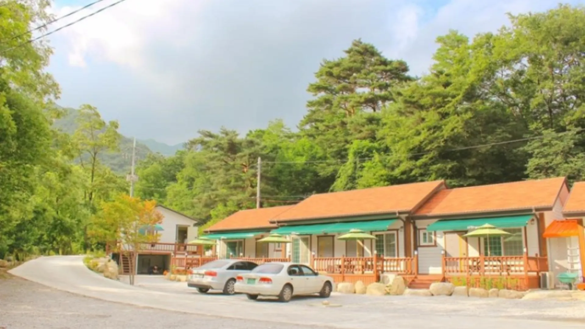 함양 용추밸리캠핑장펜션