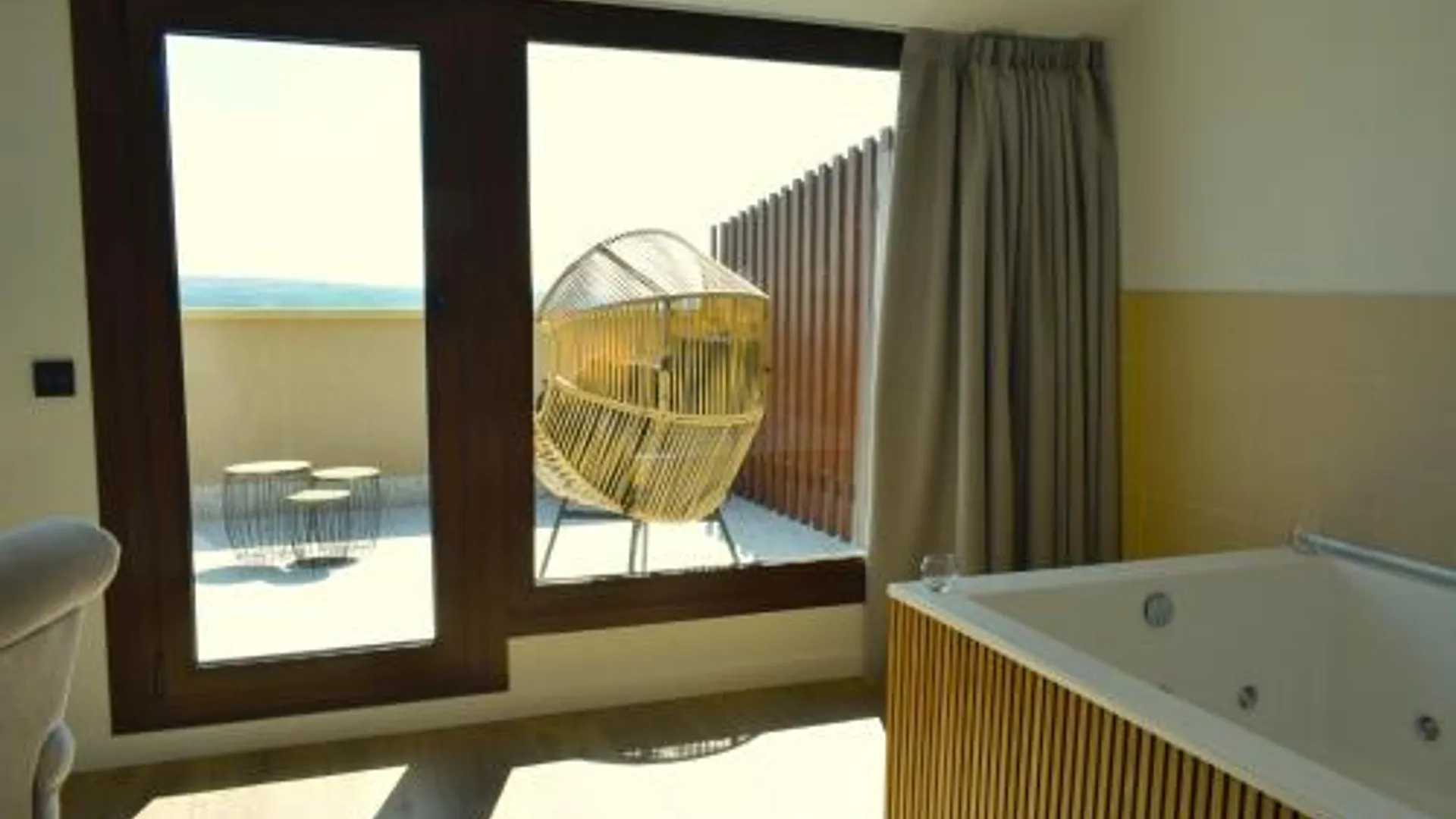 라과르디아 Hotel Pachico 2성급 호텔 외관