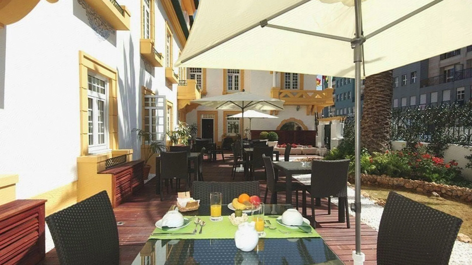 아베이루 Veneza Hotel 3성급 호텔 외관