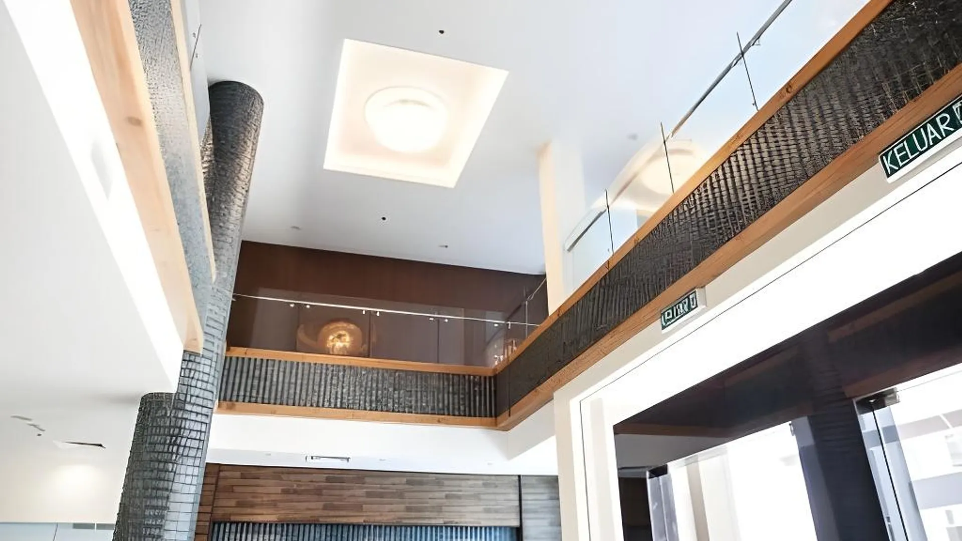 코타키나발루 푸타탄 플래티넘 호텔 3성급 호텔 로비