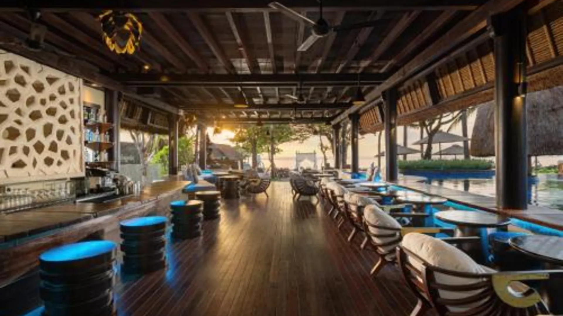 발리 홀리데이 인 리조트 발리 누사두아 바이 IHG 5성급 호텔 외관