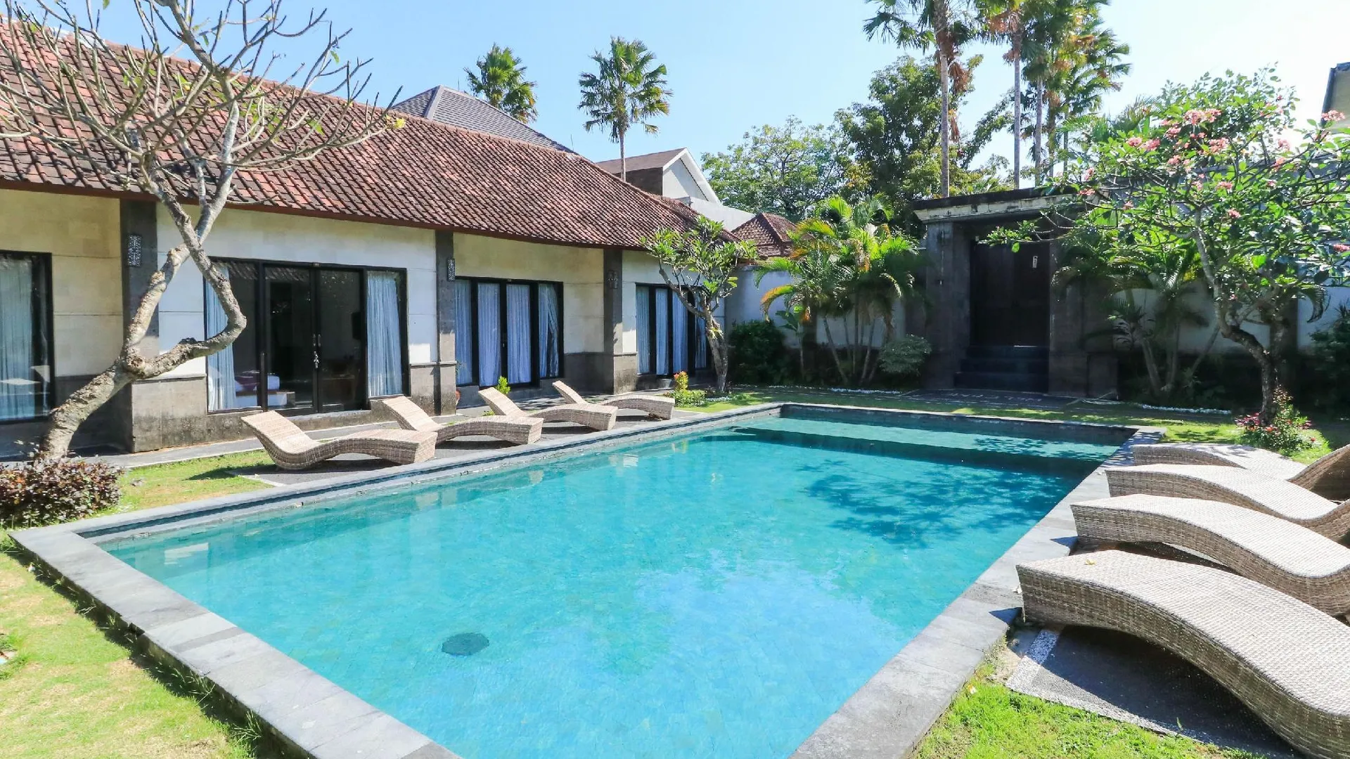 발리 발리 메리타 비랄 4성급 호텔 객실