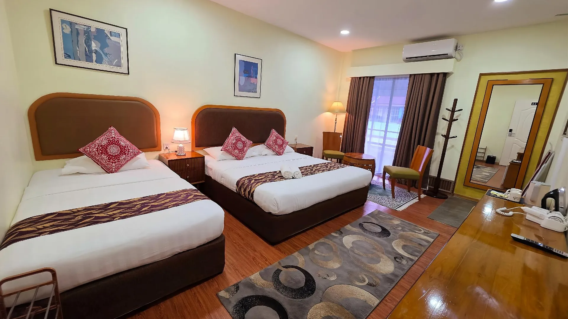 셈포르나 Grand Luxury Hotel 3성급 호텔 스위트룸