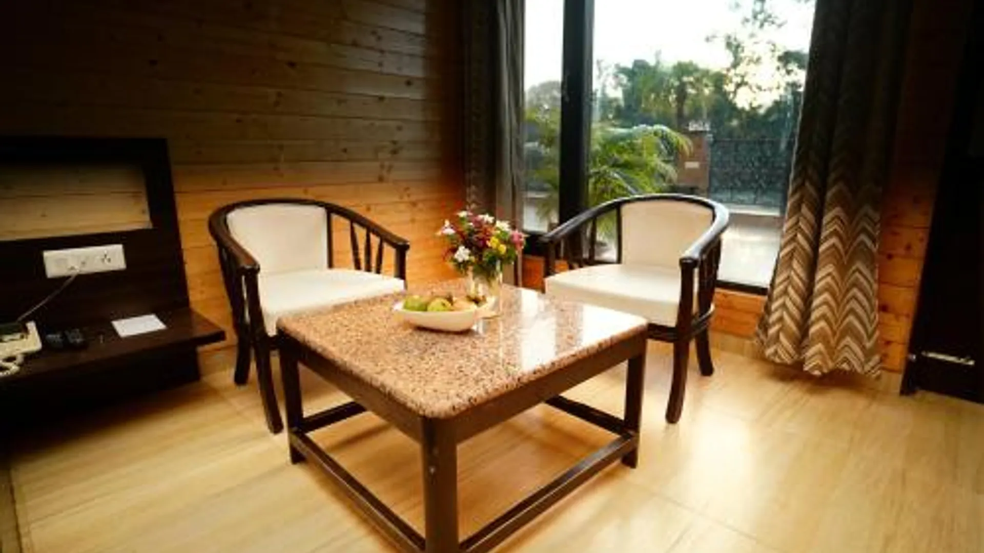 파탄코트 Comfort Inn Coral River 3성급 호텔 레스토랑