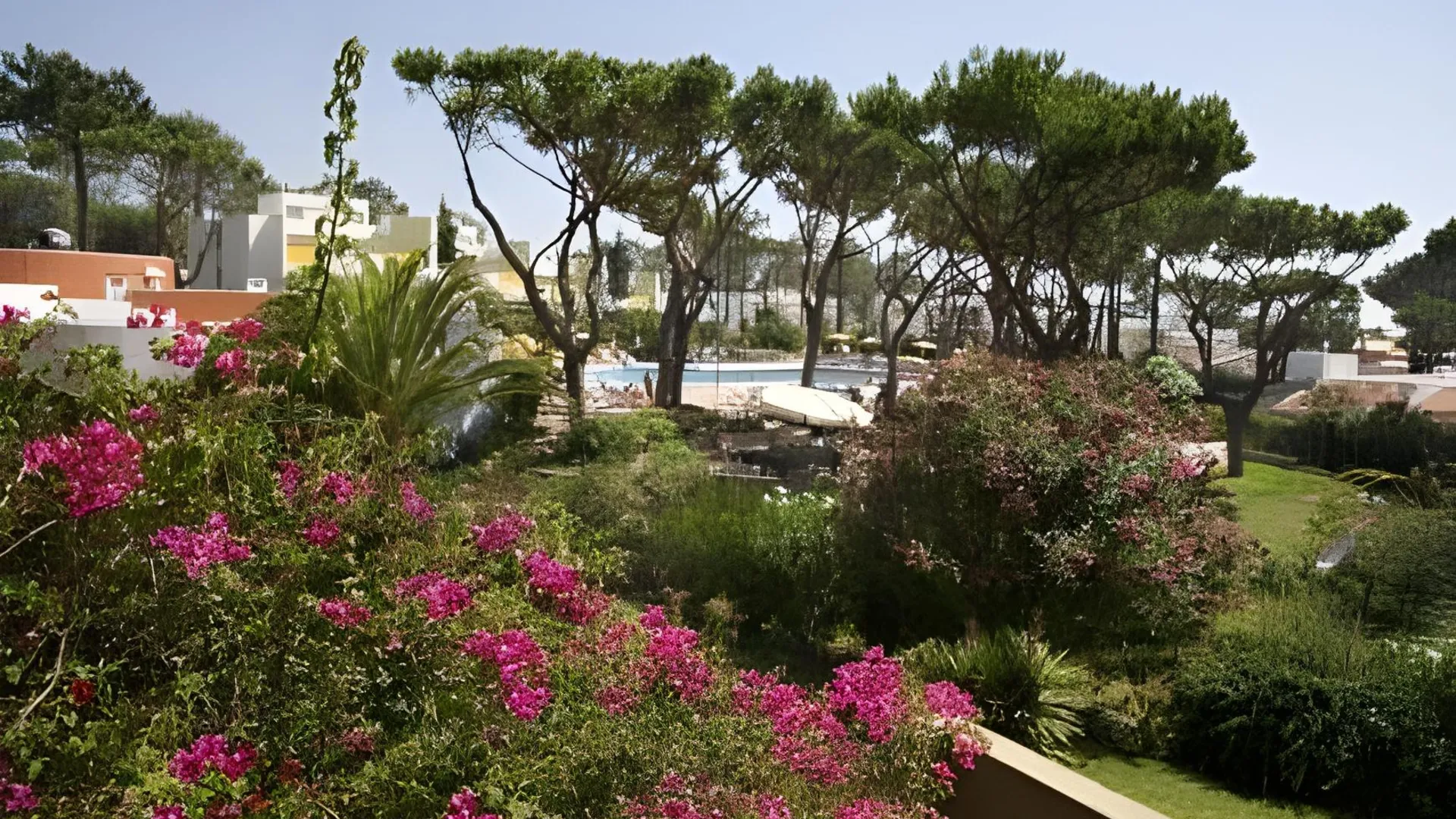 쿼테이라 Apartamentos Turisticos Pinhal Da Marina 5성급 게스트하우스 객실