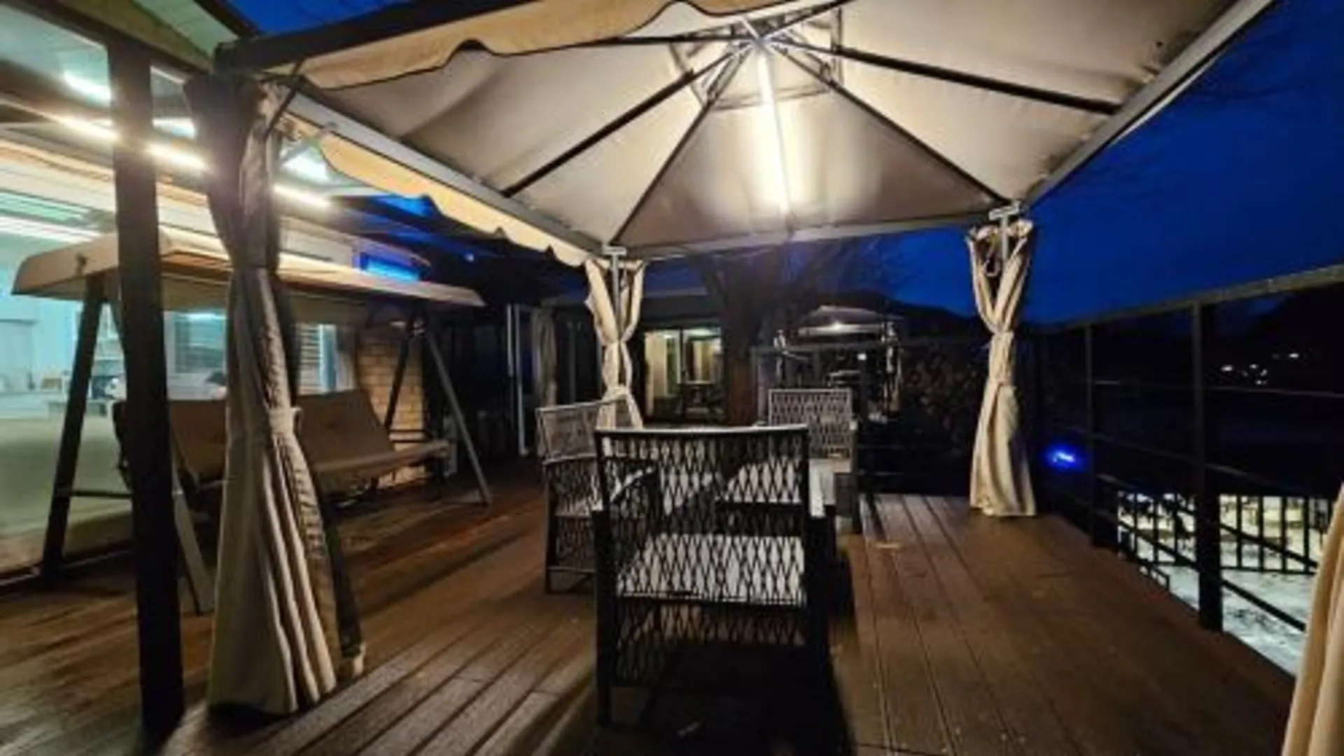 가평 계곡에풍덩 펜션 캠핑장 3성급 게스트하우스 외관