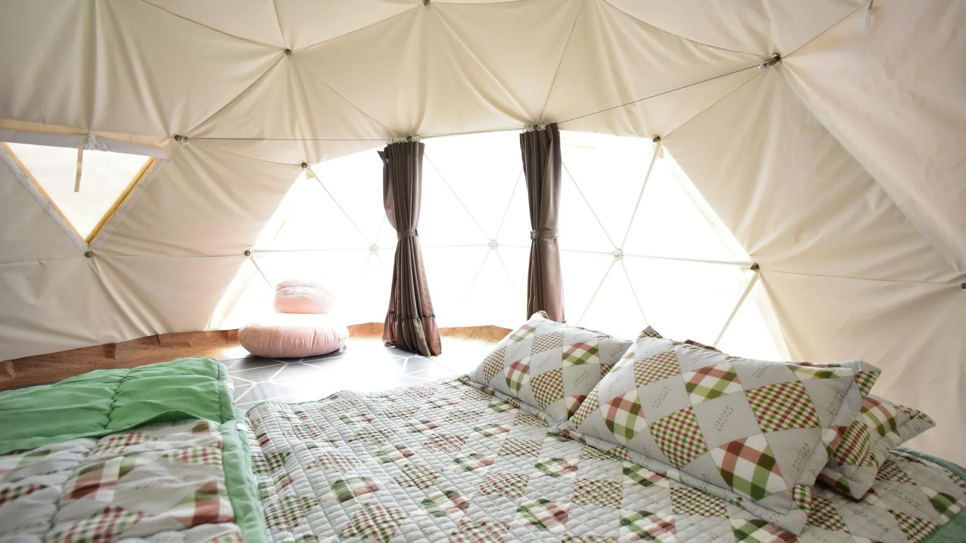 함양군 함양 지리산 칠선계곡 글램핑 2성급 게스트하우스 스위트룸