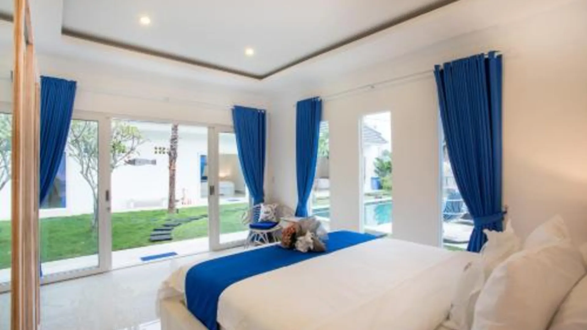 발리 홀리파트 빌라 4성급 호텔 객실