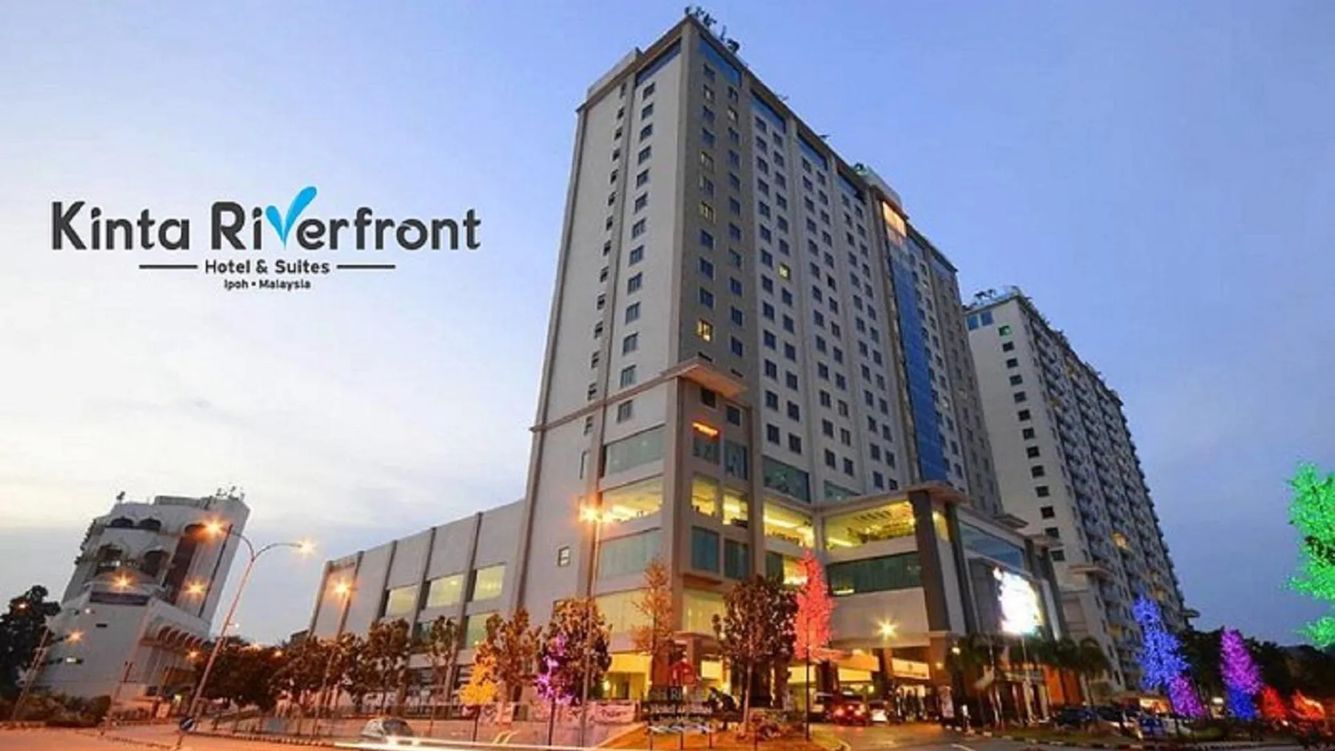 이포 캄풍 자와의 아파트먼트 (600m², 침실 2개, 프라이빗 욕실 2개) 5성급 게스트하우스 로비