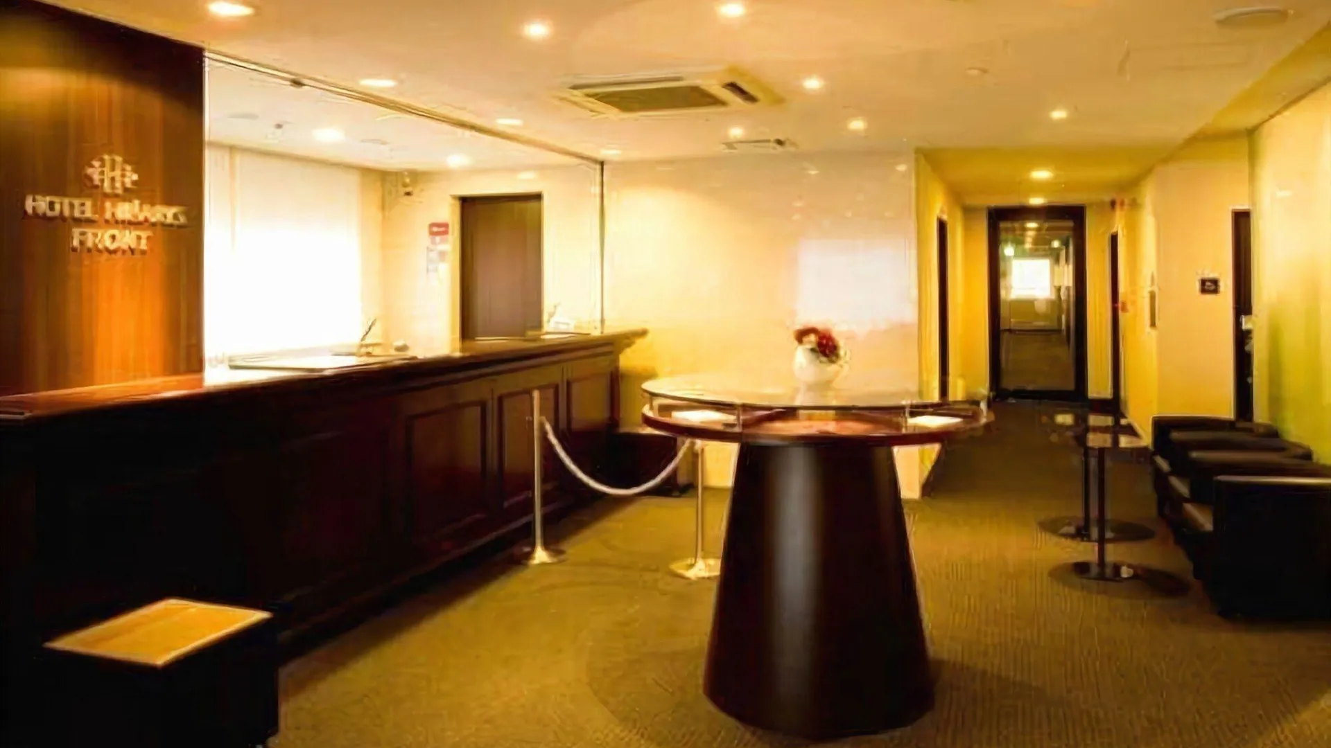 오사카 호텔 힐러리스 3성급 호텔 수영장