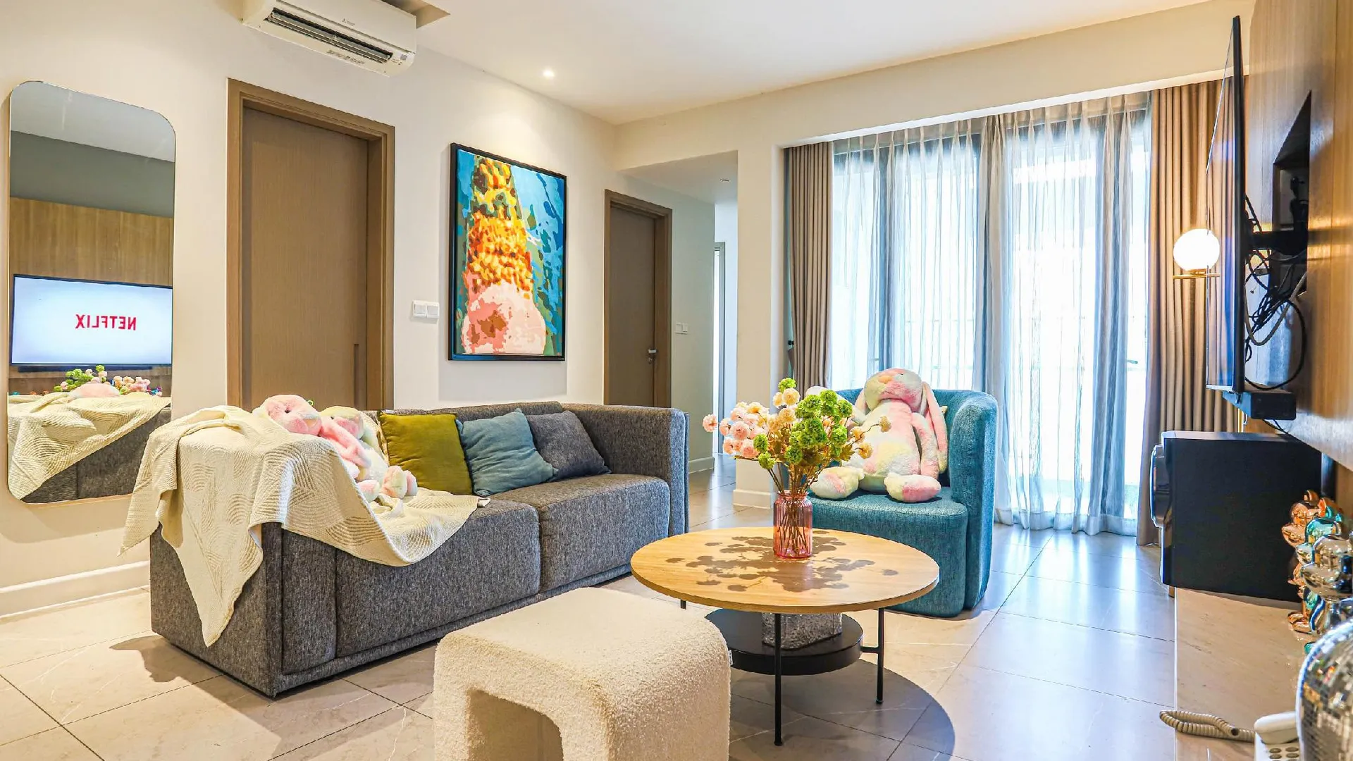 호치민 4군의 아파트먼트 (85m², 침실 2개, 프라이빗 욕실 2개) 5성급 싱글룸 스위트룸