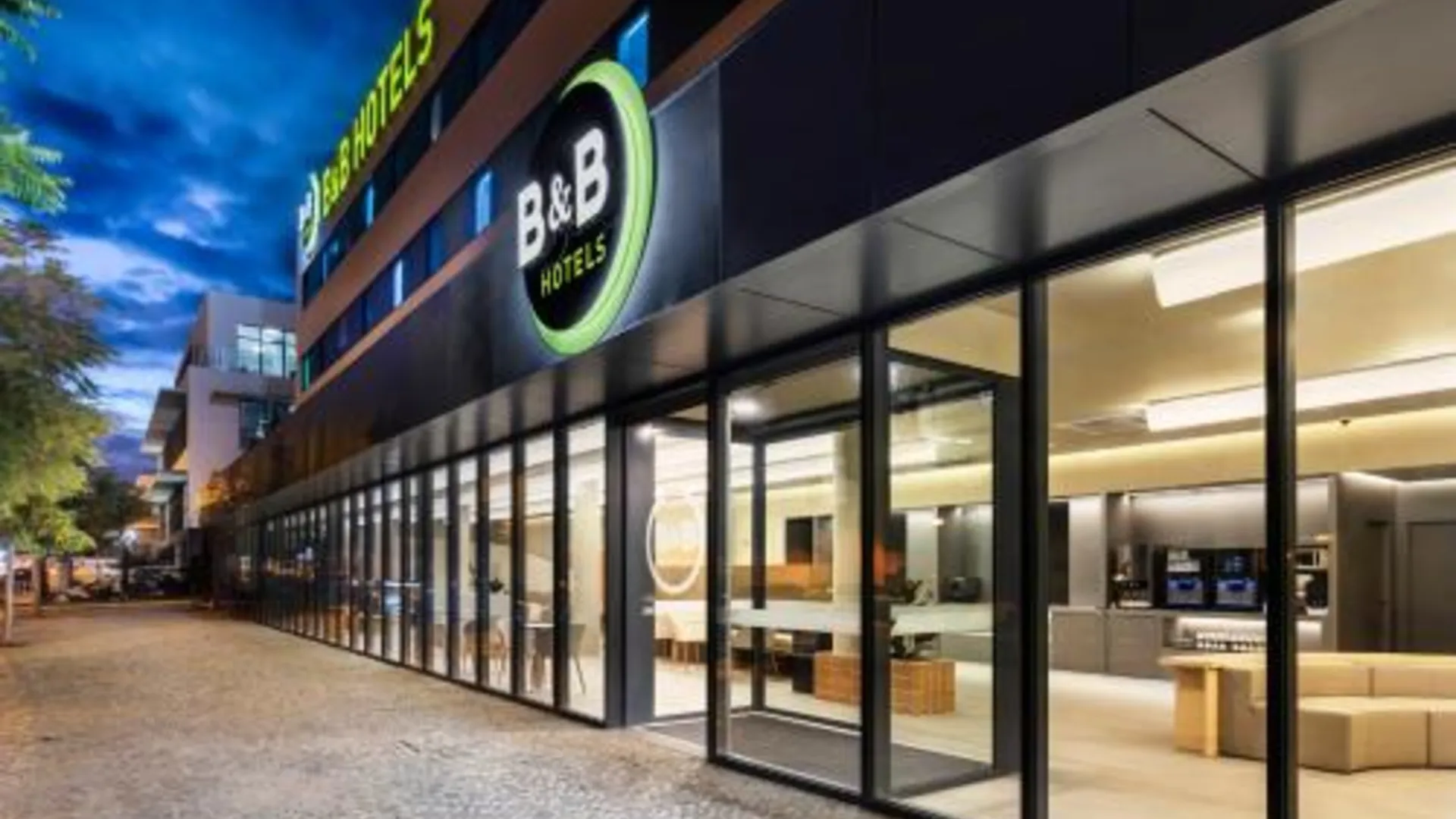 오에이라스 B&B HOTEL Lisboa Oeiras 3성급 호텔 수영장