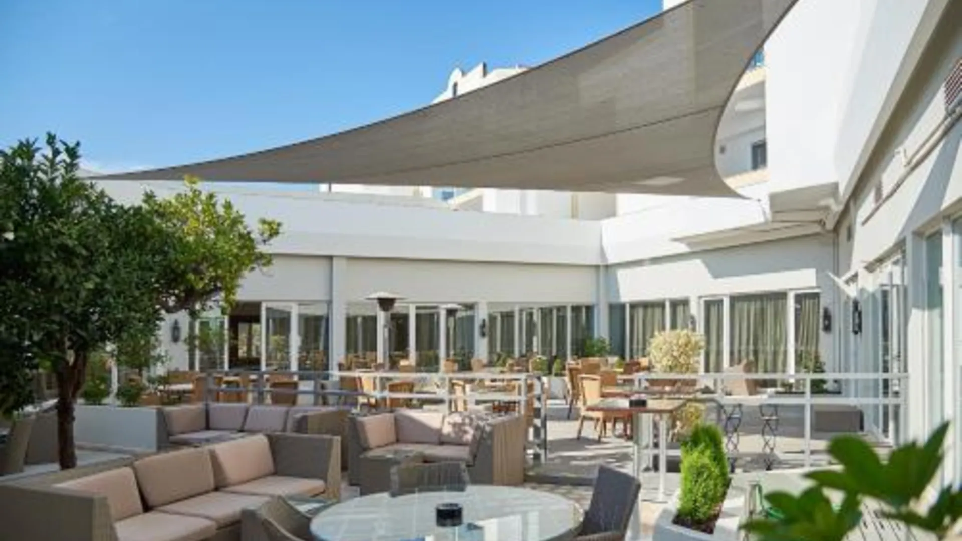 알만실 도나 필라파 호텔 5성급 호텔 부대시설