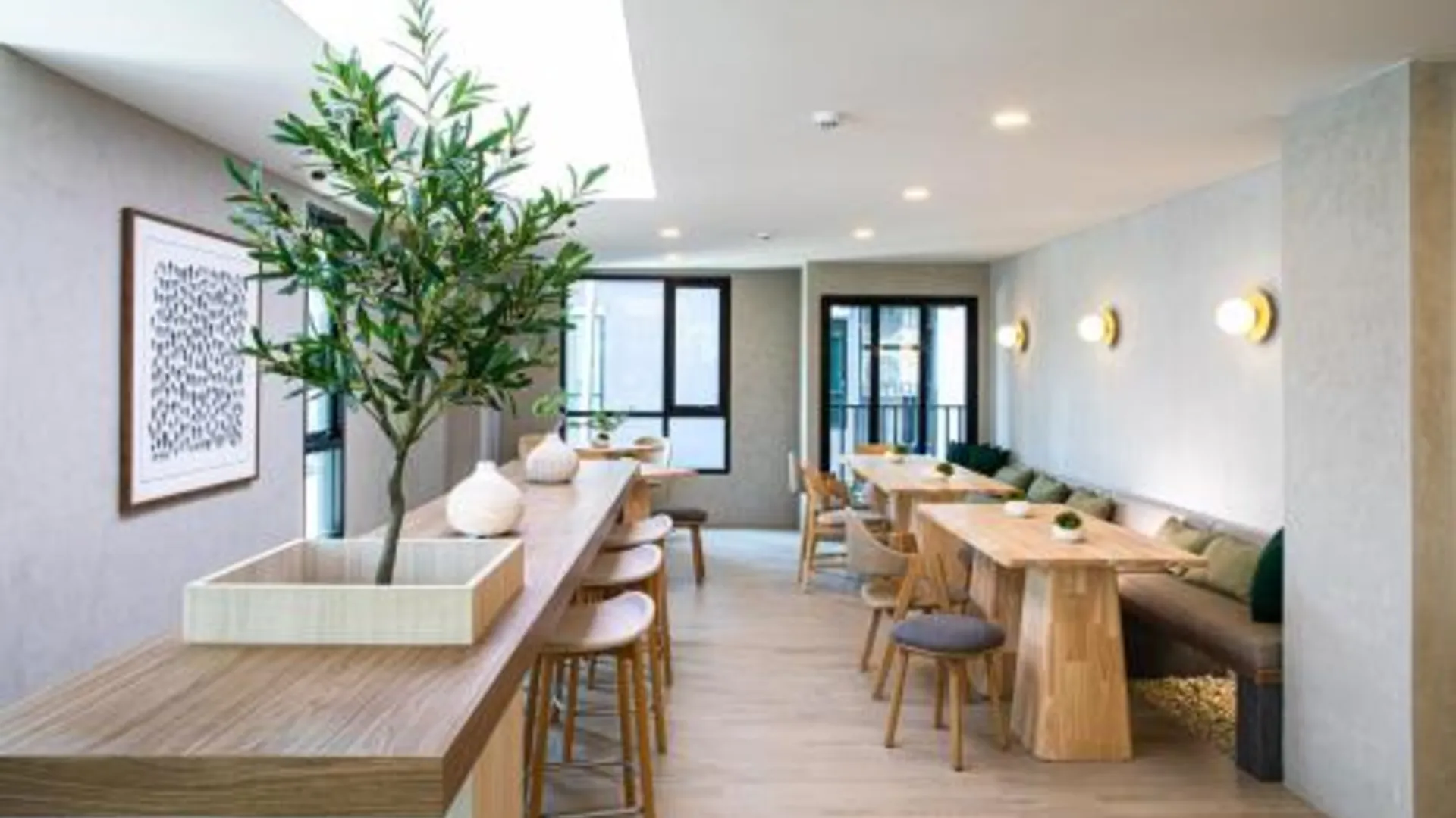 방콕 웰니스 스테이 앤 호텔 수쿰빗 107 4성급 호텔 외관