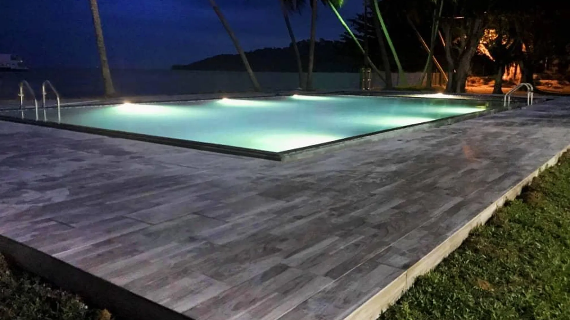 포트 딕슨 시 루사의 방갈로 (215m², 침실 4개, 프라이빗 욕실 5개) 4성급 싱글룸 전망