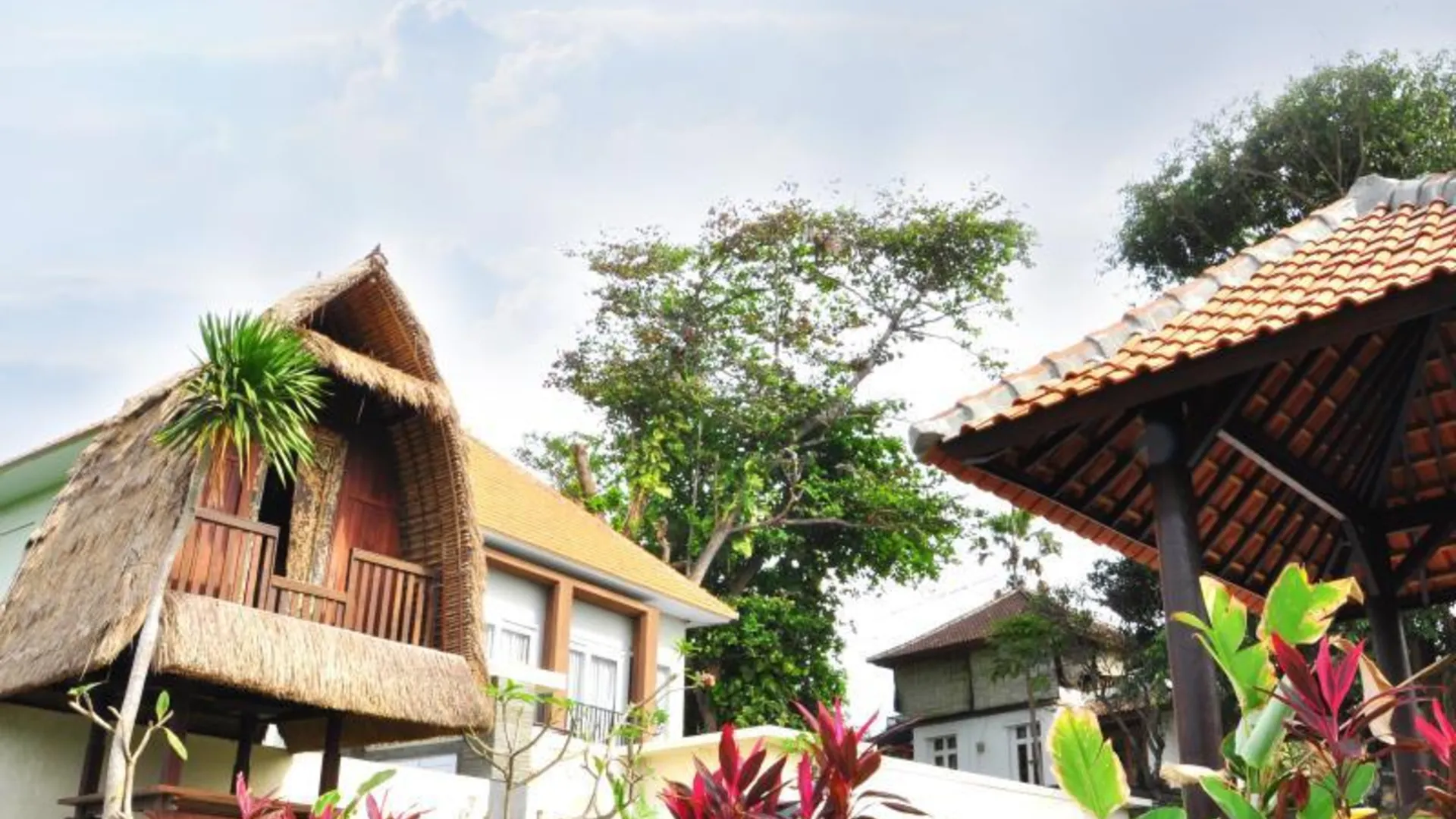 발리 빌라 탕투 비치 인 3성급 호텔 외관