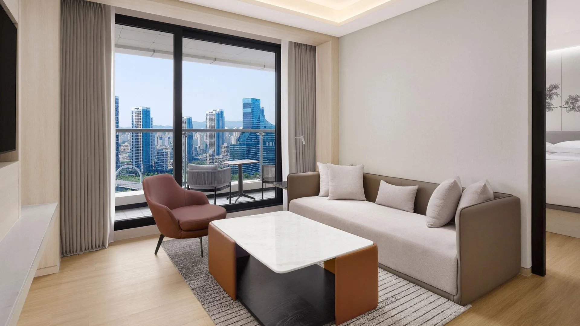 세종시 코트야드 바이 메리어트 세종 4성급 호텔 스위트룸