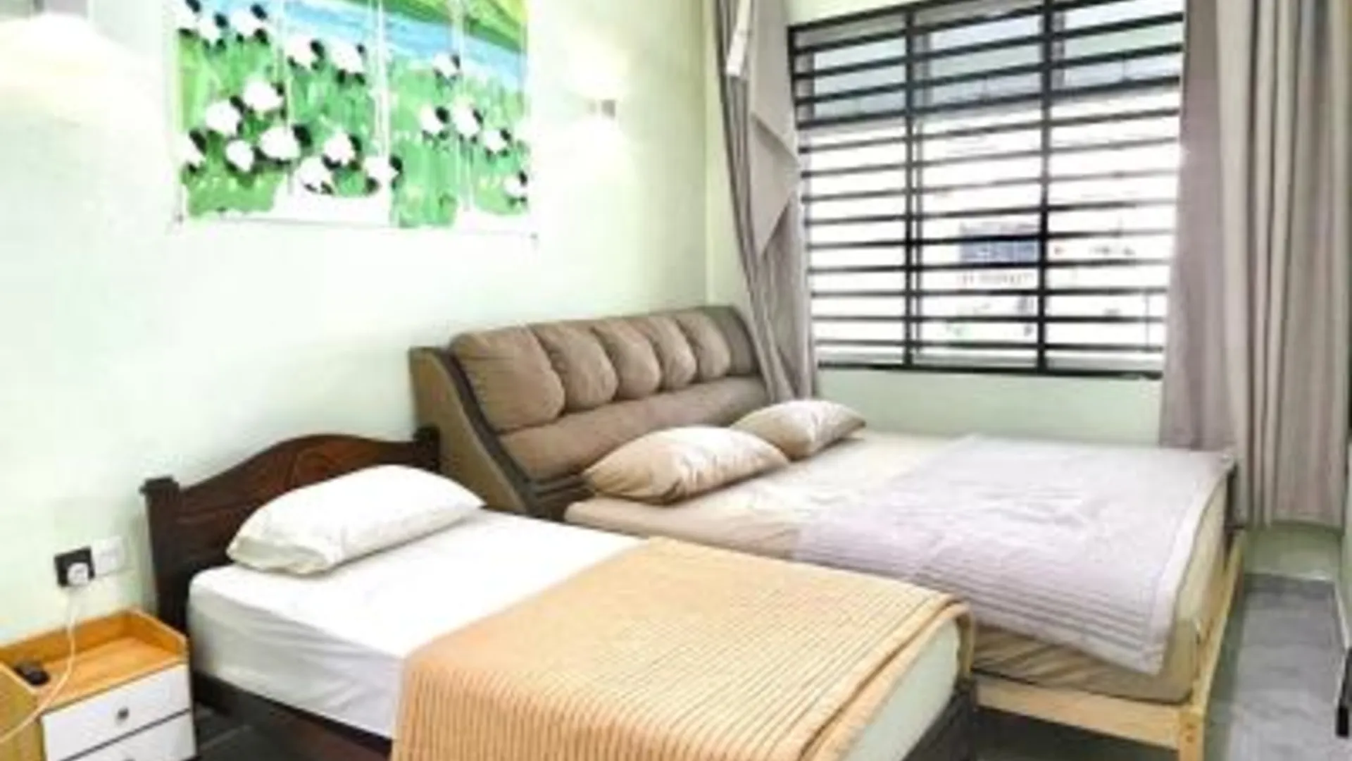 메르싱 반다르 머싱의 프라이빗 하우스 (100m², 침실 3개, 프라이빗 욕실 2개) 4성급 게스트하우스 스위트룸